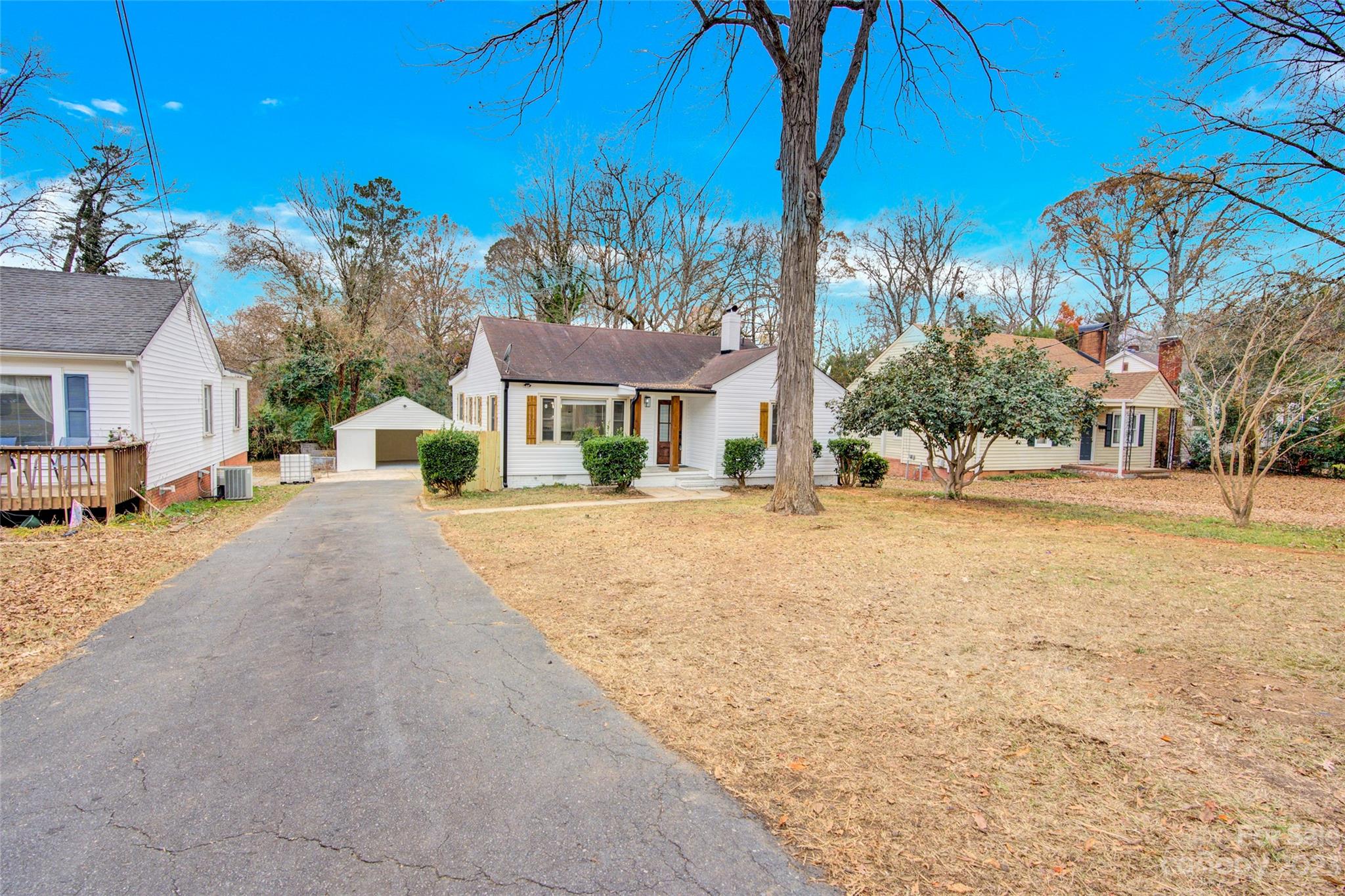 Merry Oaks - Residential