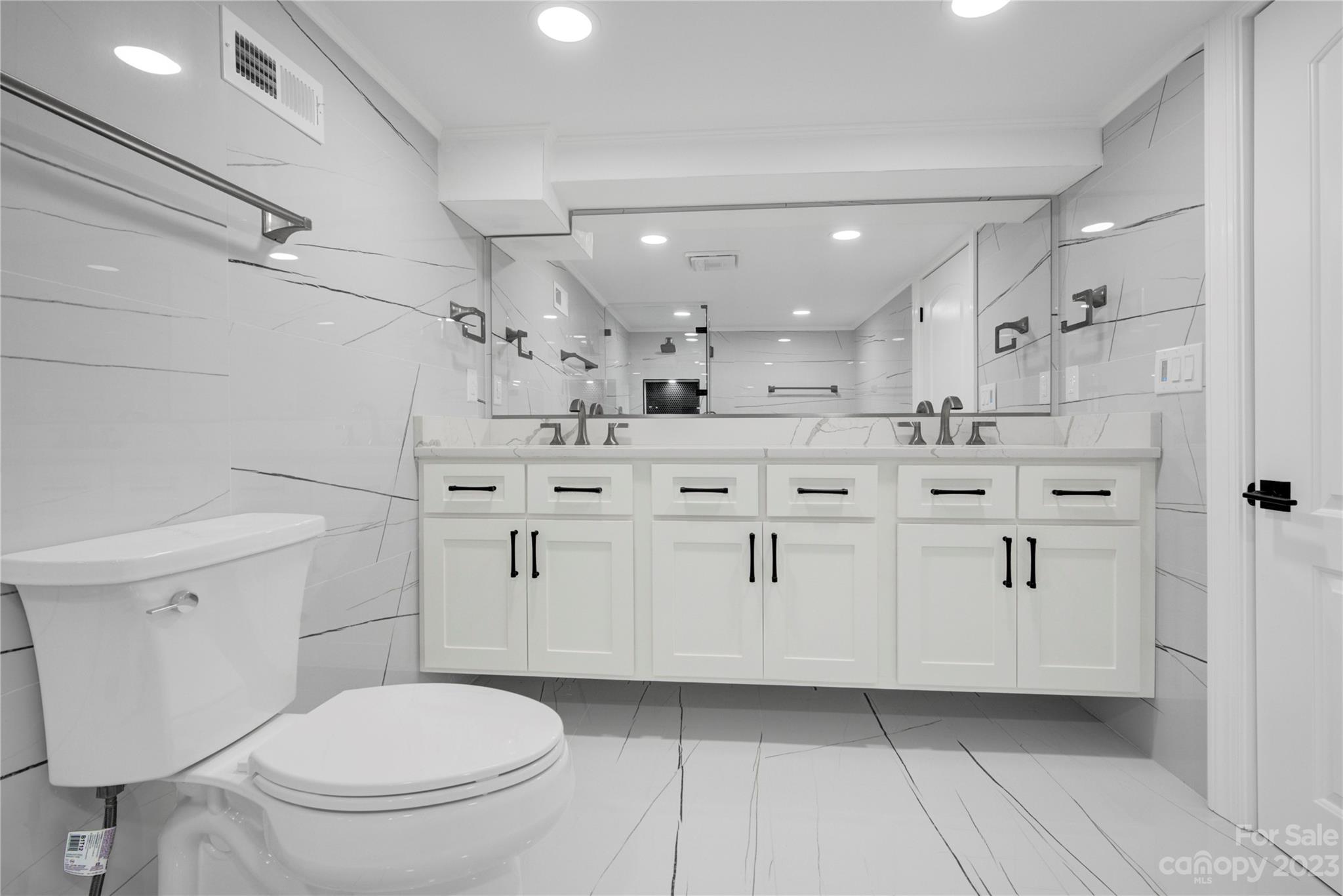 Merry Oaks - Residential