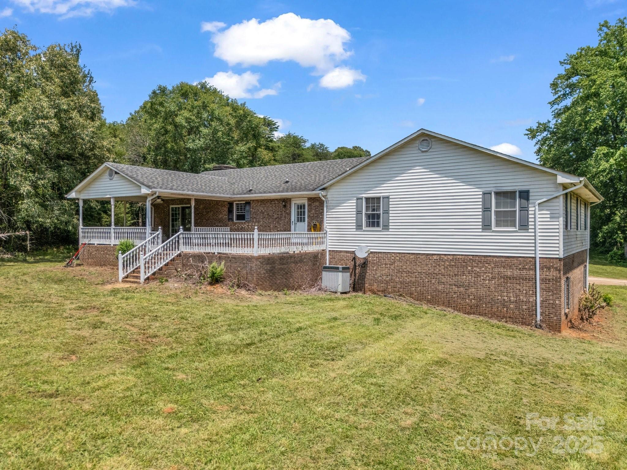 281 N Quail Run