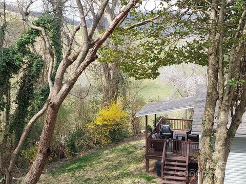 A home in Waynesville