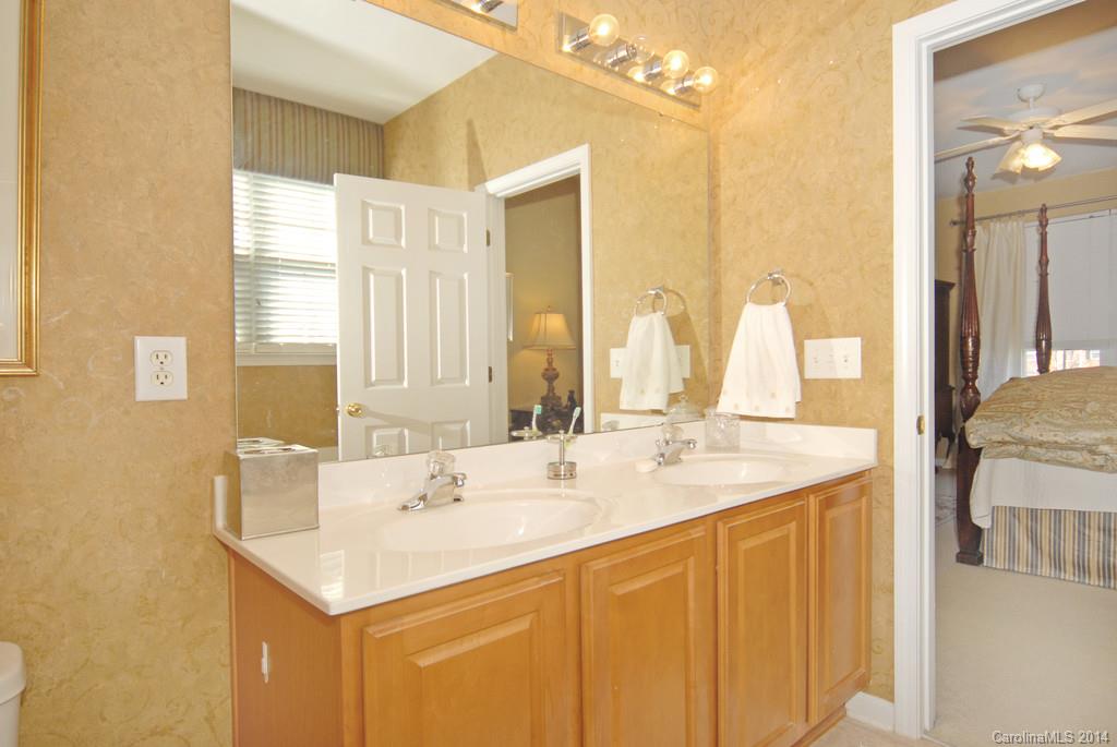 Autumn Cove At Lake Wylie - Residential