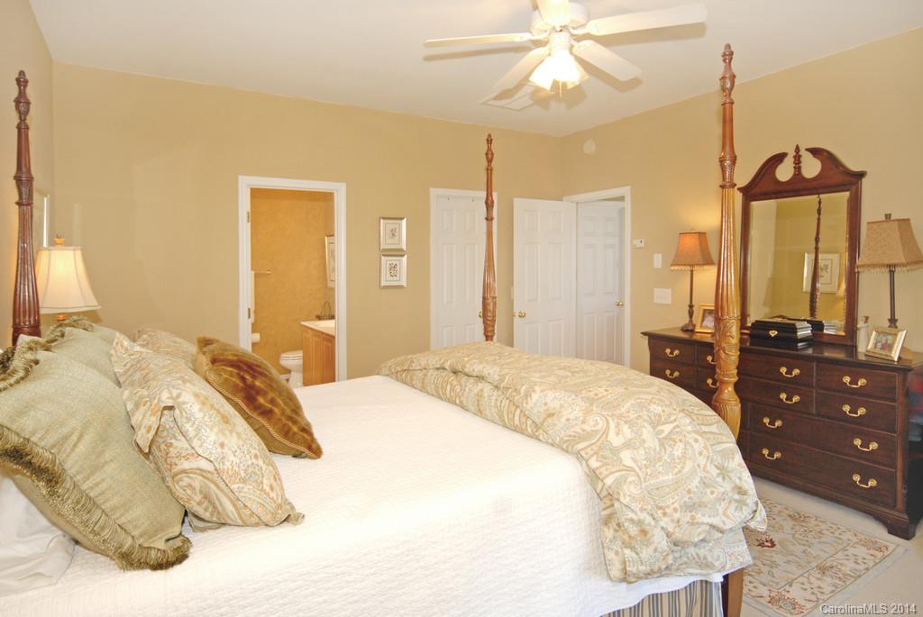 Autumn Cove At Lake Wylie - Residential