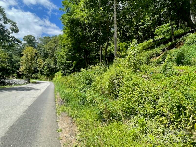 2457 N US 19E Highway