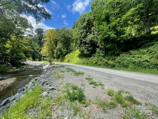 2457 N US 19E Highway