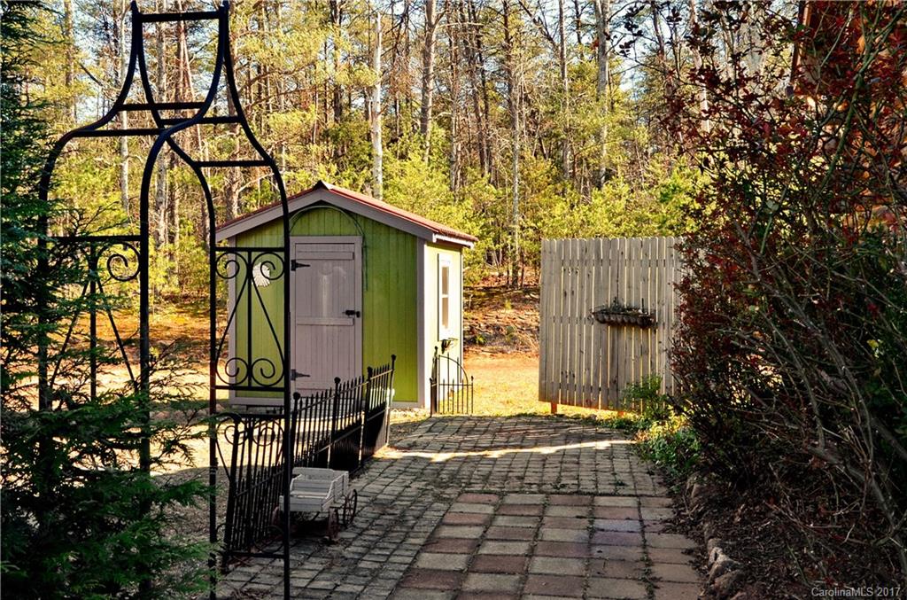 Emerald Lake - Residential