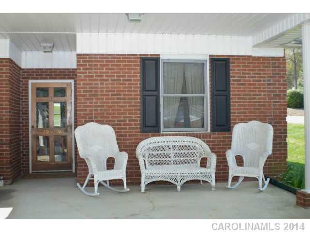 Twin Oaks - Residential