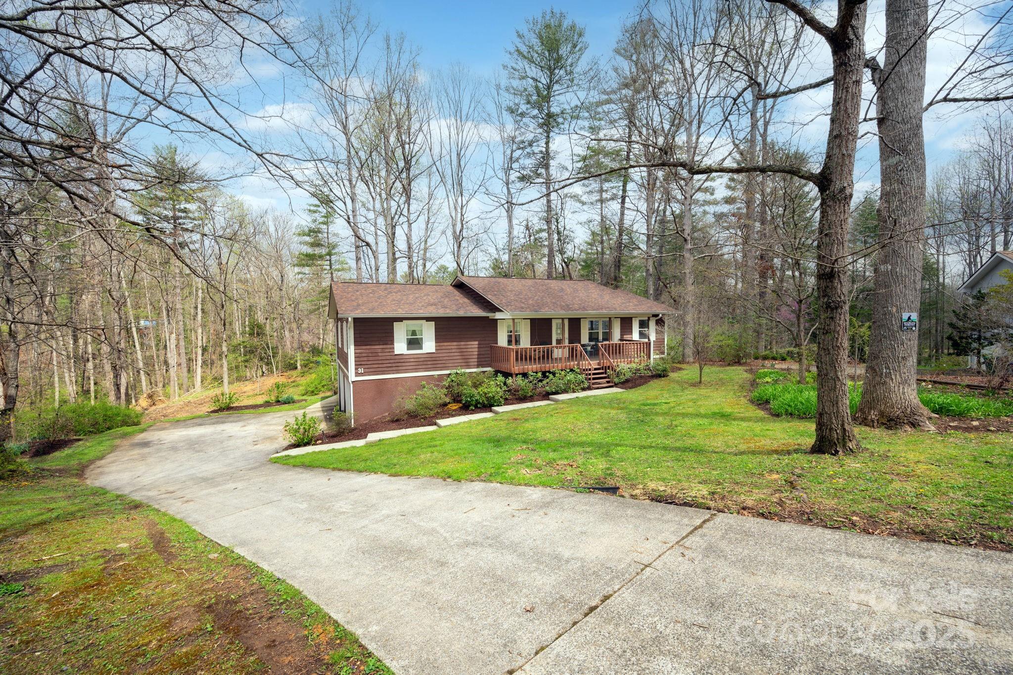 31 Turnberry Drive
