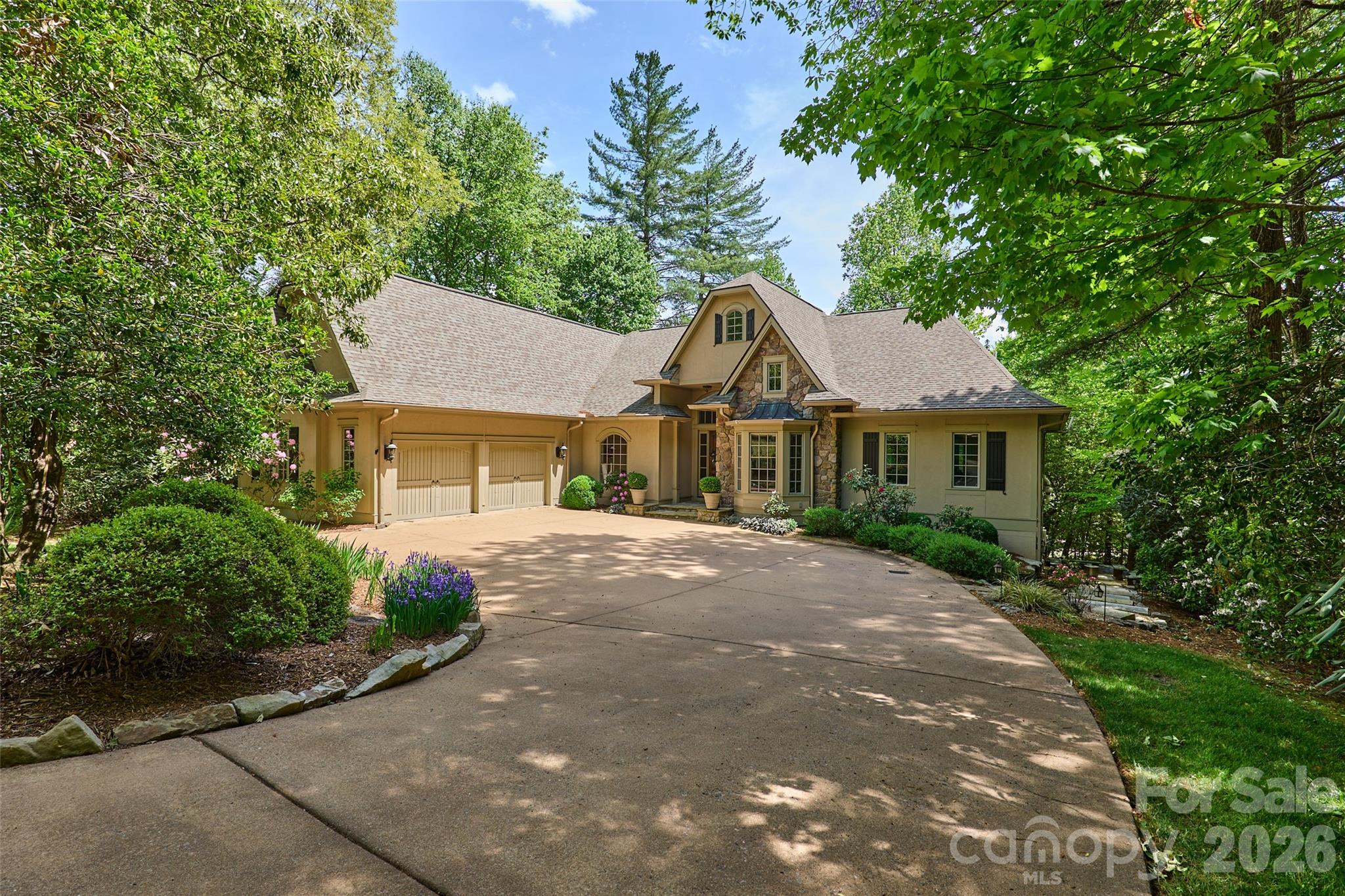 Straus Park - Residential