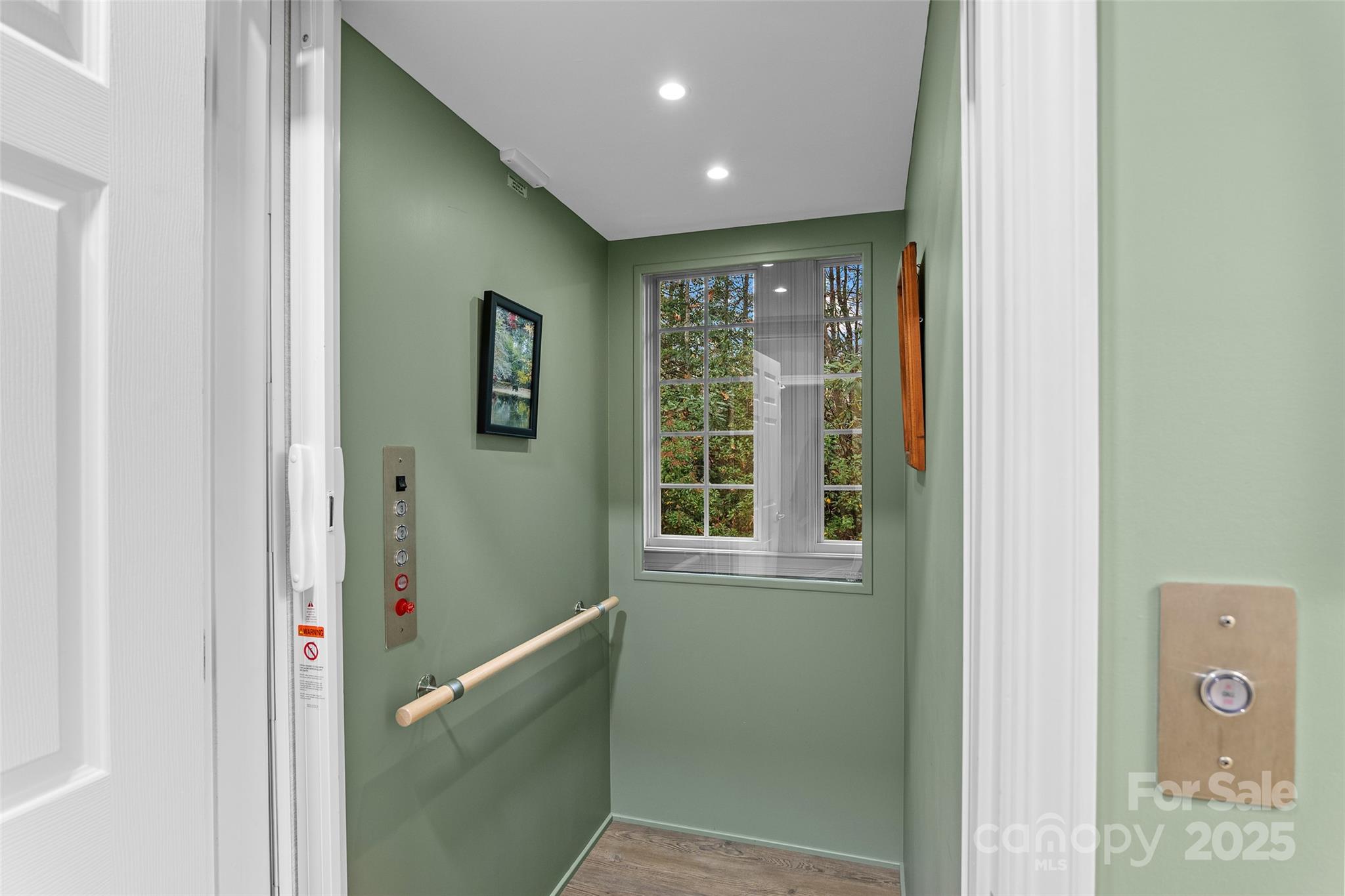 Straus Park - Residential