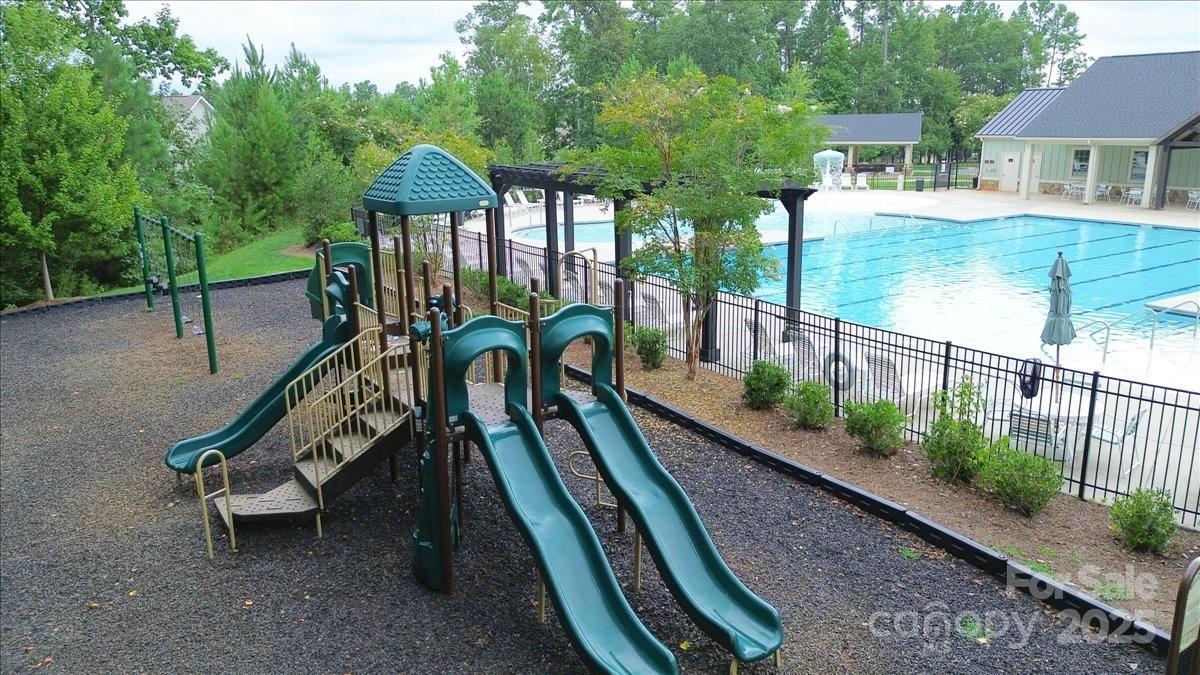 The Village At Ivy Ridge - Residential