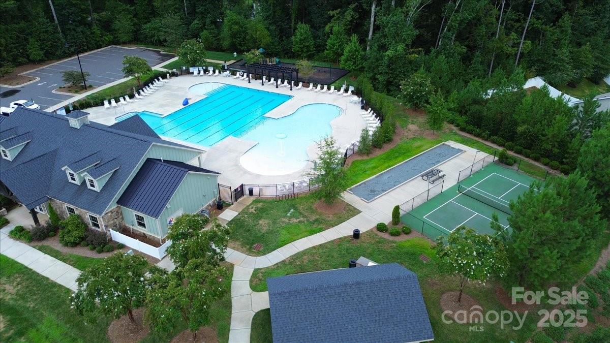 The Village At Ivy Ridge - Residential