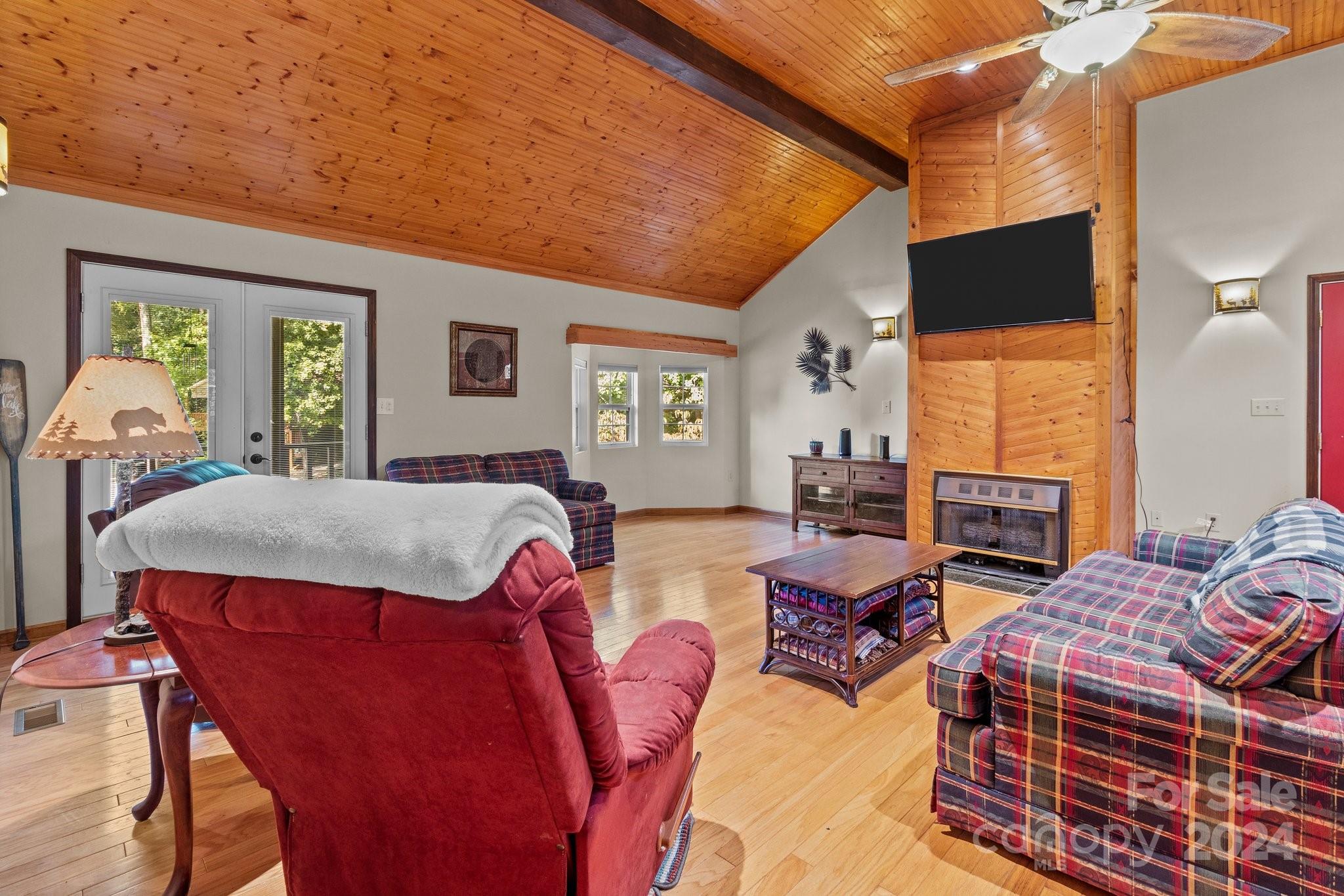 746 Springwood Drive 14&15