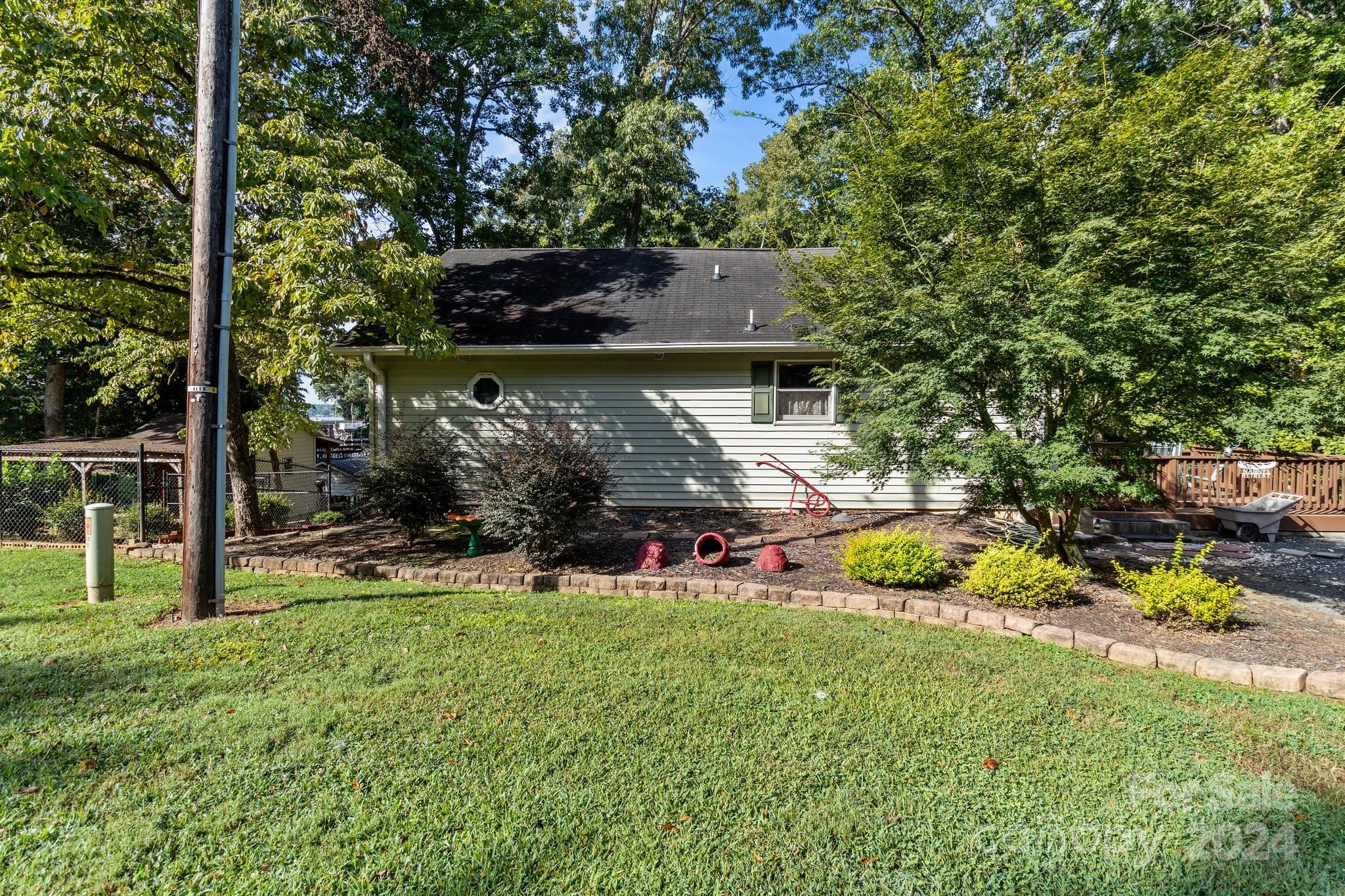 746 Springwood Drive 14&15