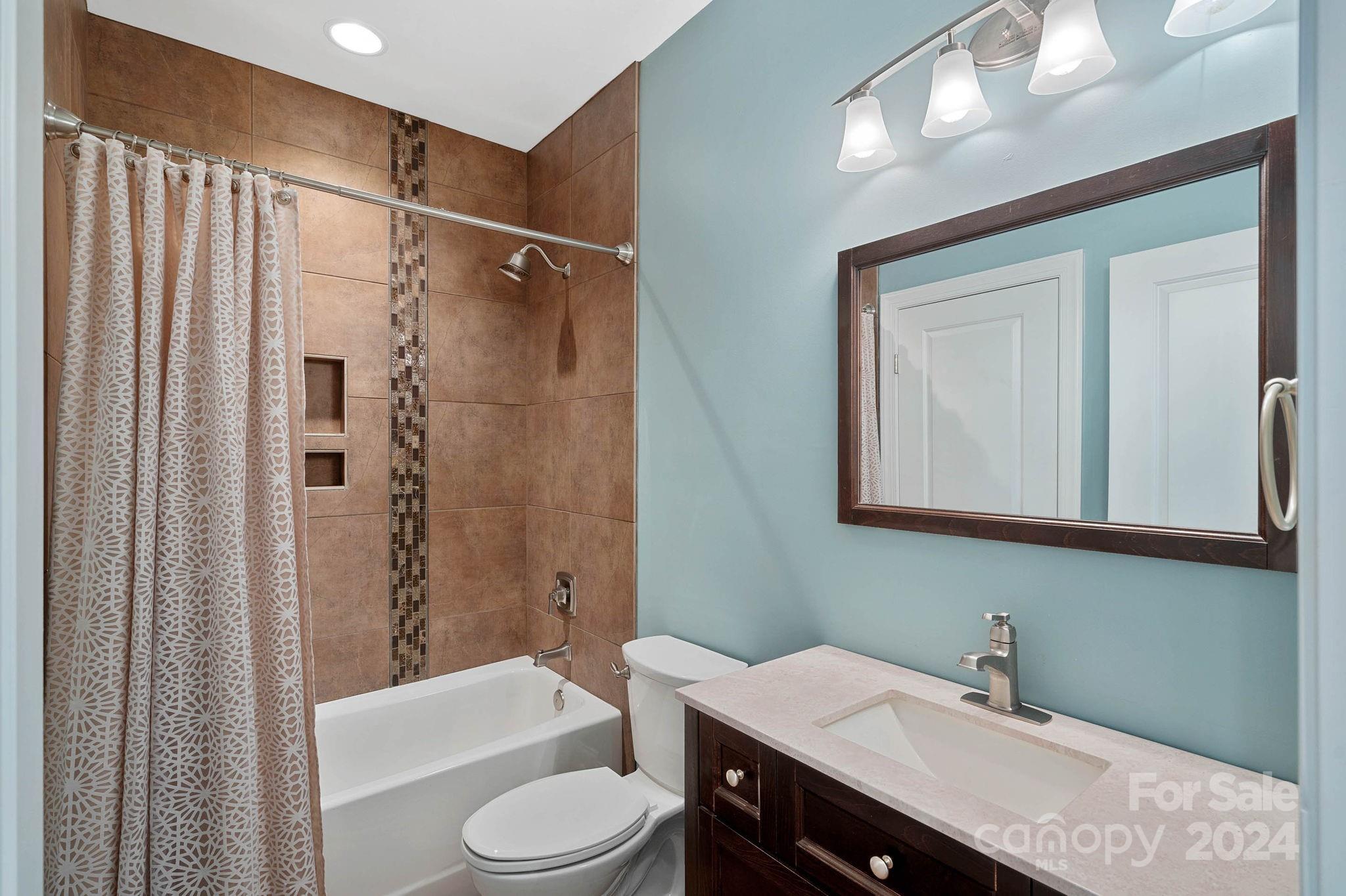 Lake Norman Island - Residential