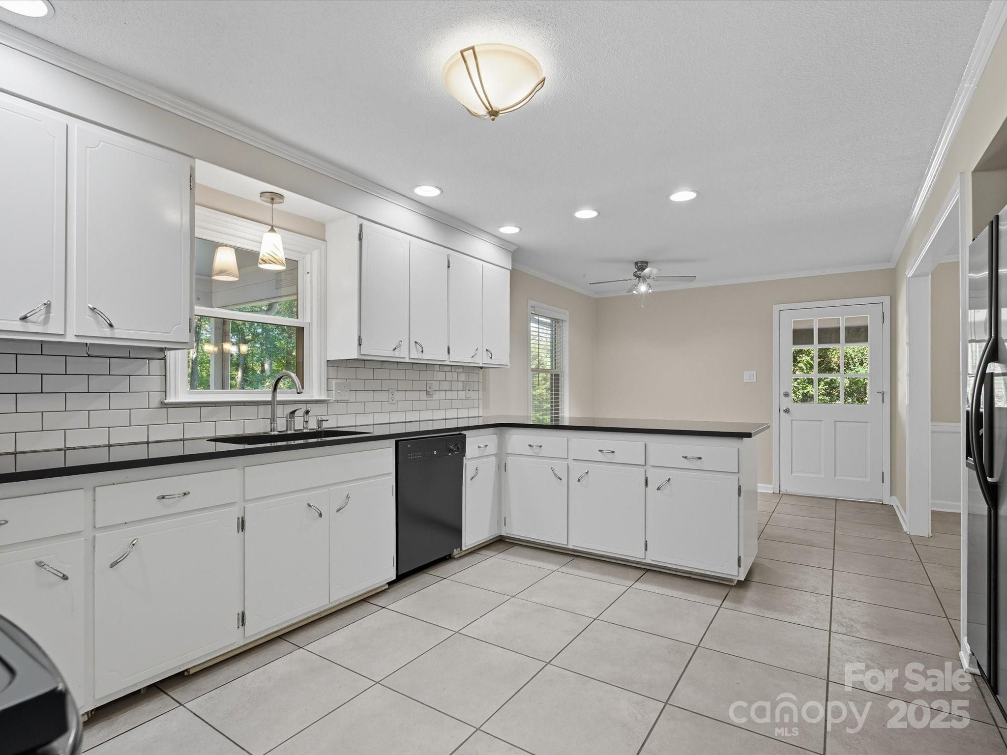 Kanawha Hill - Residential