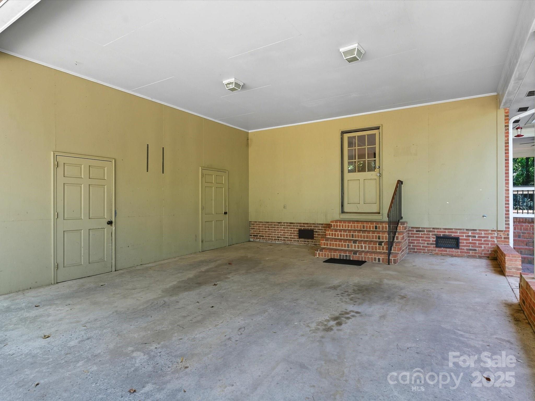 Kanawha Hill - Residential