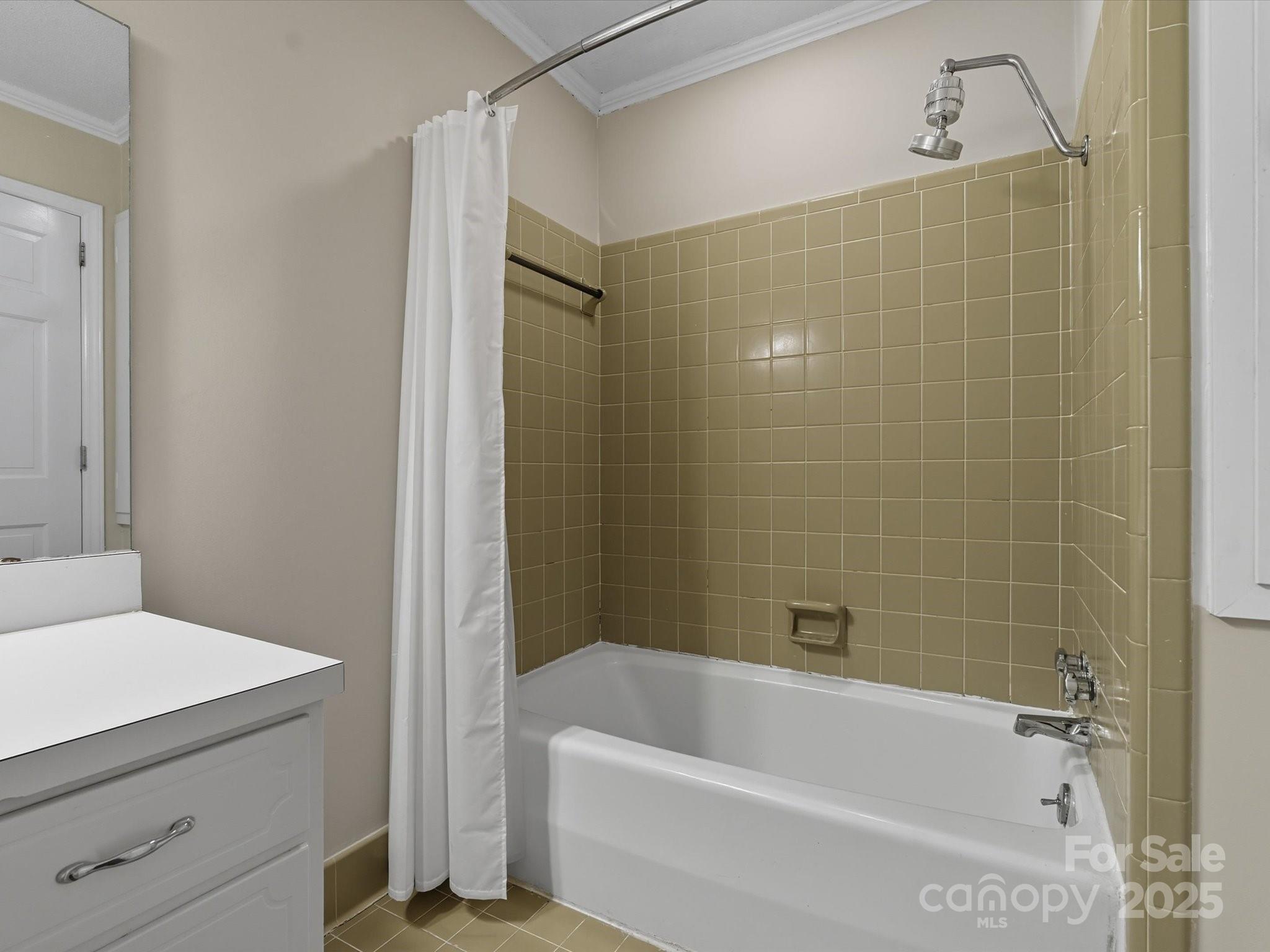 Kanawha Hill - Residential