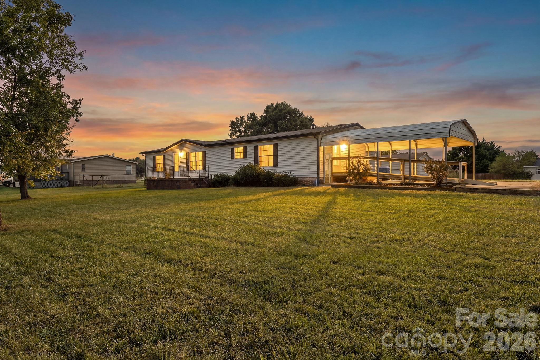 25 Lineside Drive
