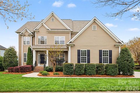 Photo of 765 Fairway Point Drive, Tega Cay, SC 29708 (MLS # 4364131)