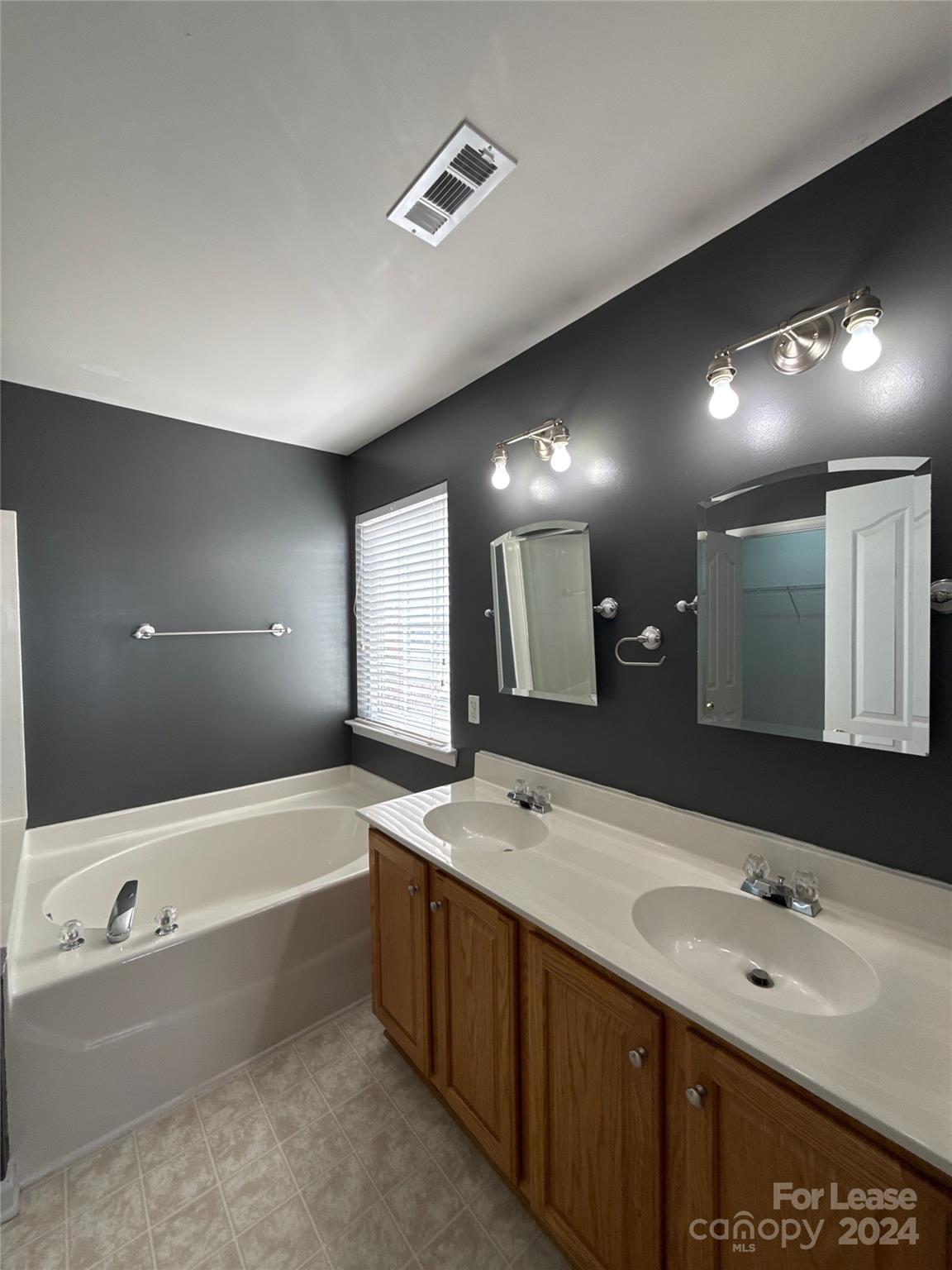 Southampton Commons - Residential Lease