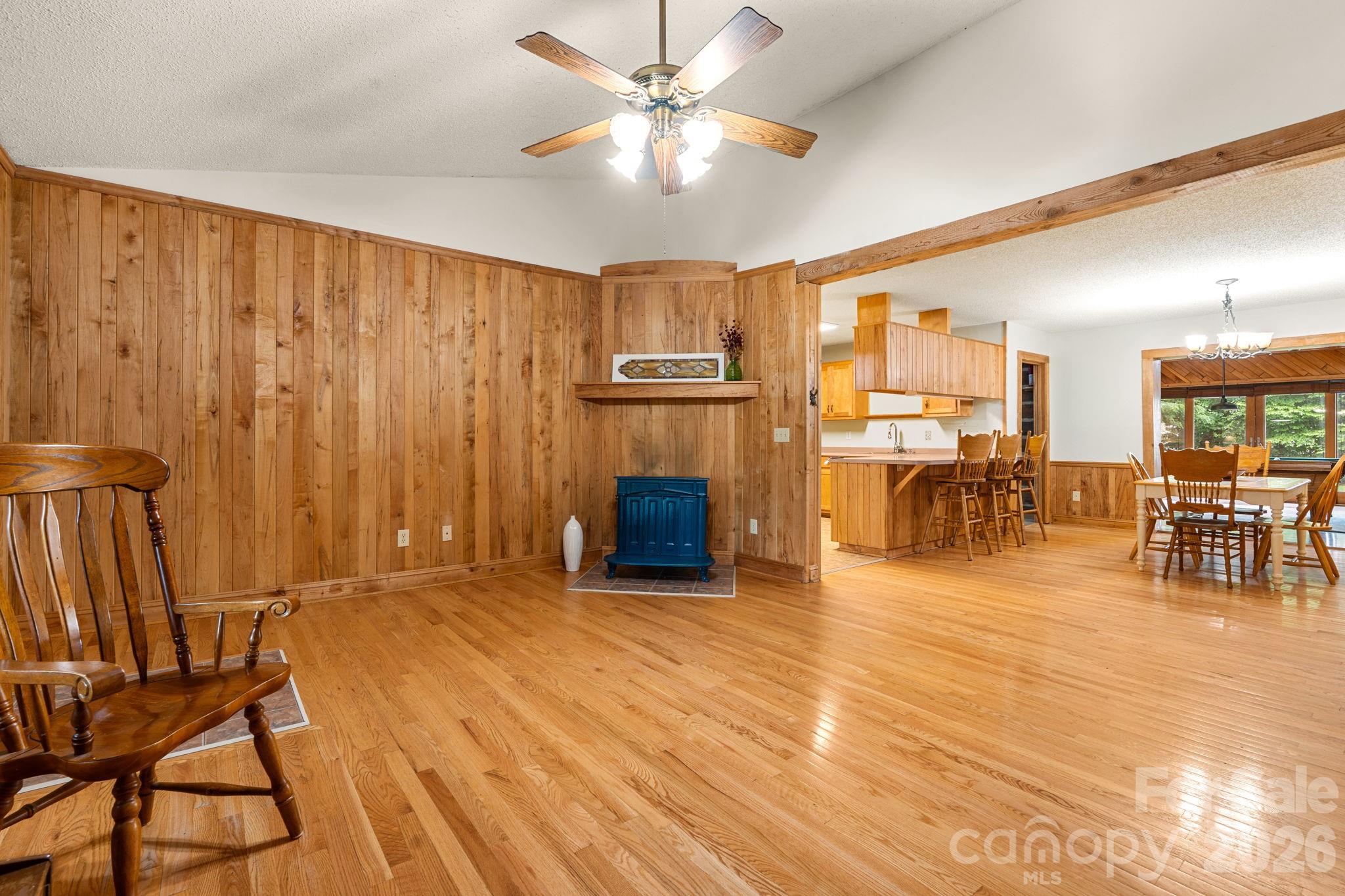 633 Wilson Lane