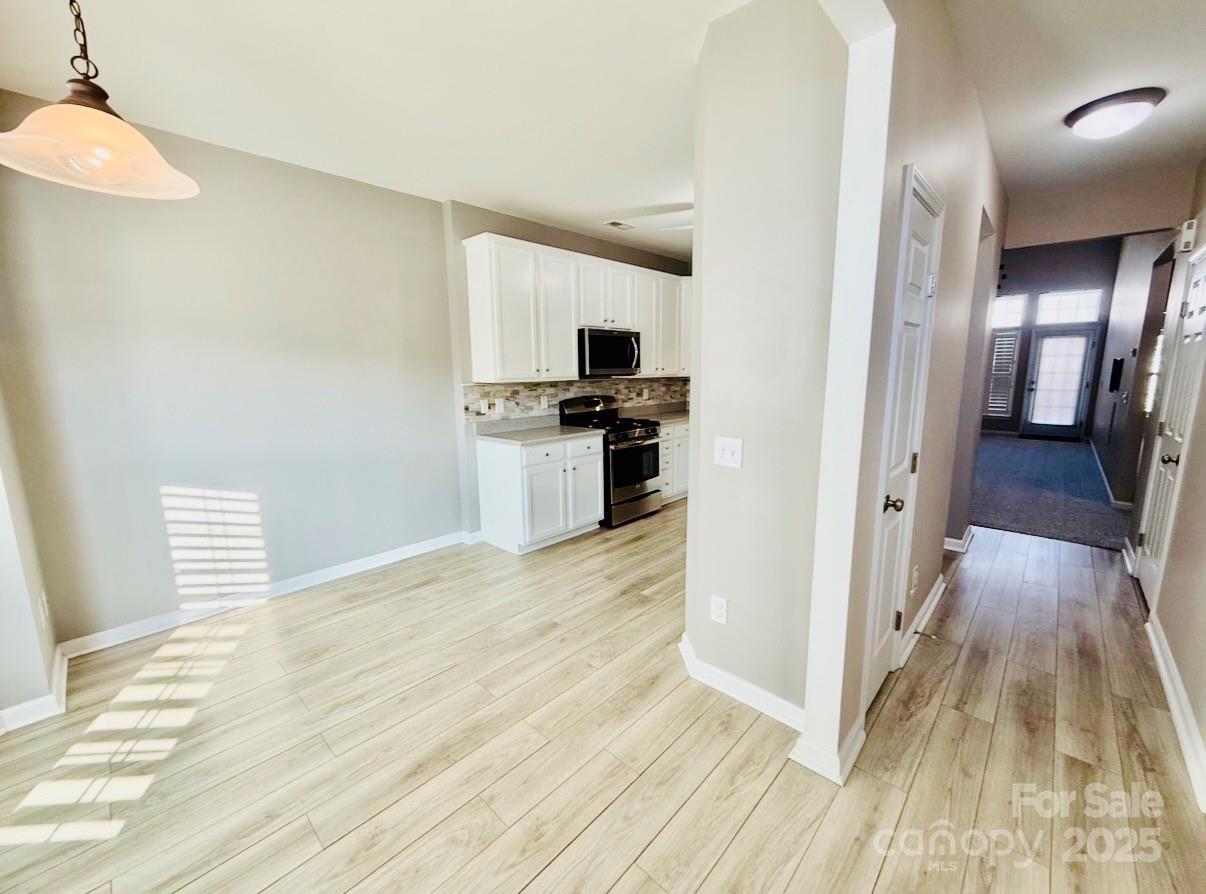 318 Shingleoak Drive