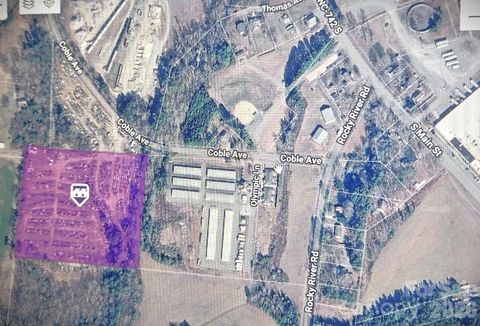 Photo of 208 S Coble Avenue, Oakboro, NC 28129 (MLS # 4371146)