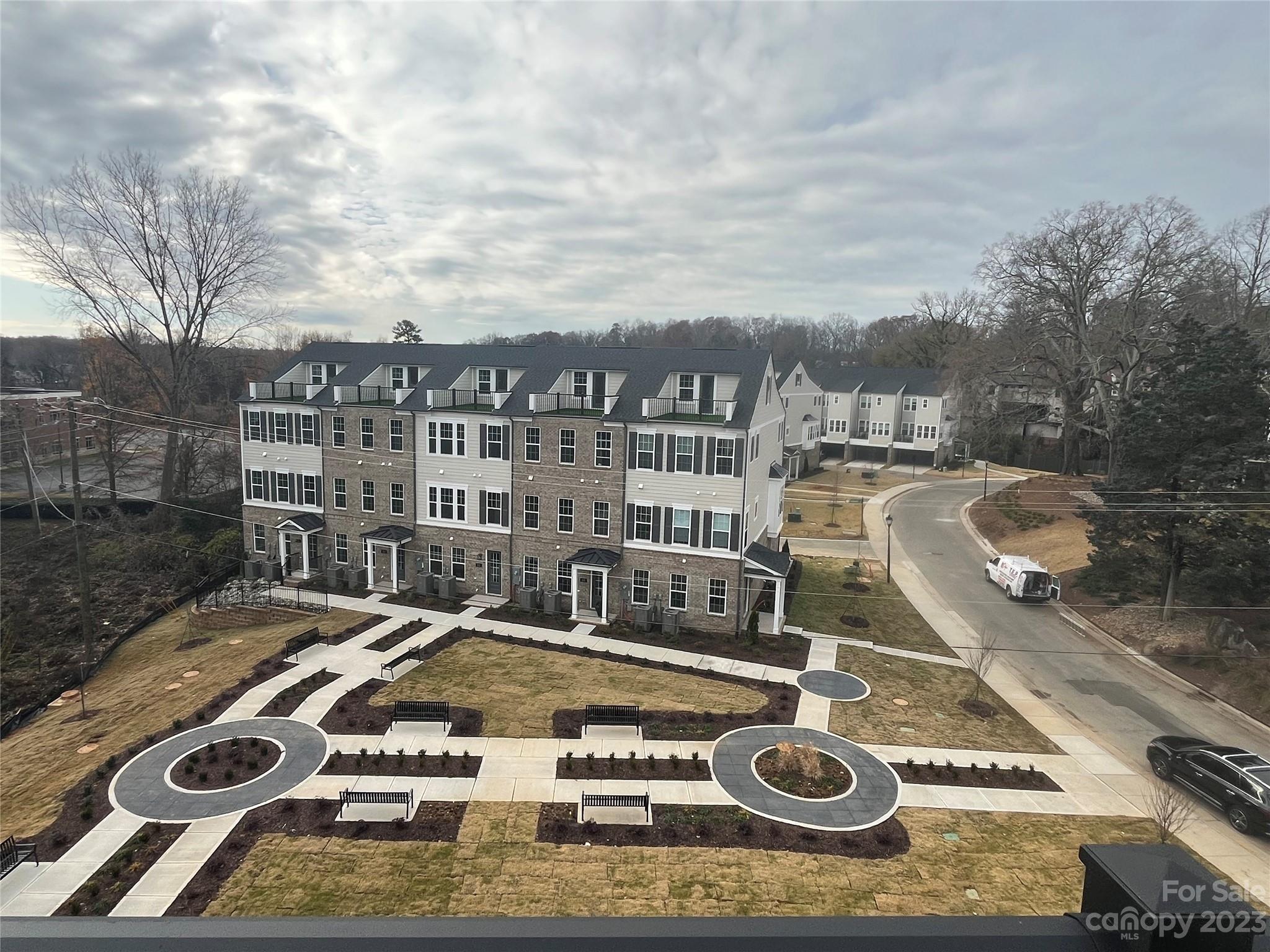 Elizabeth Glen - Residential