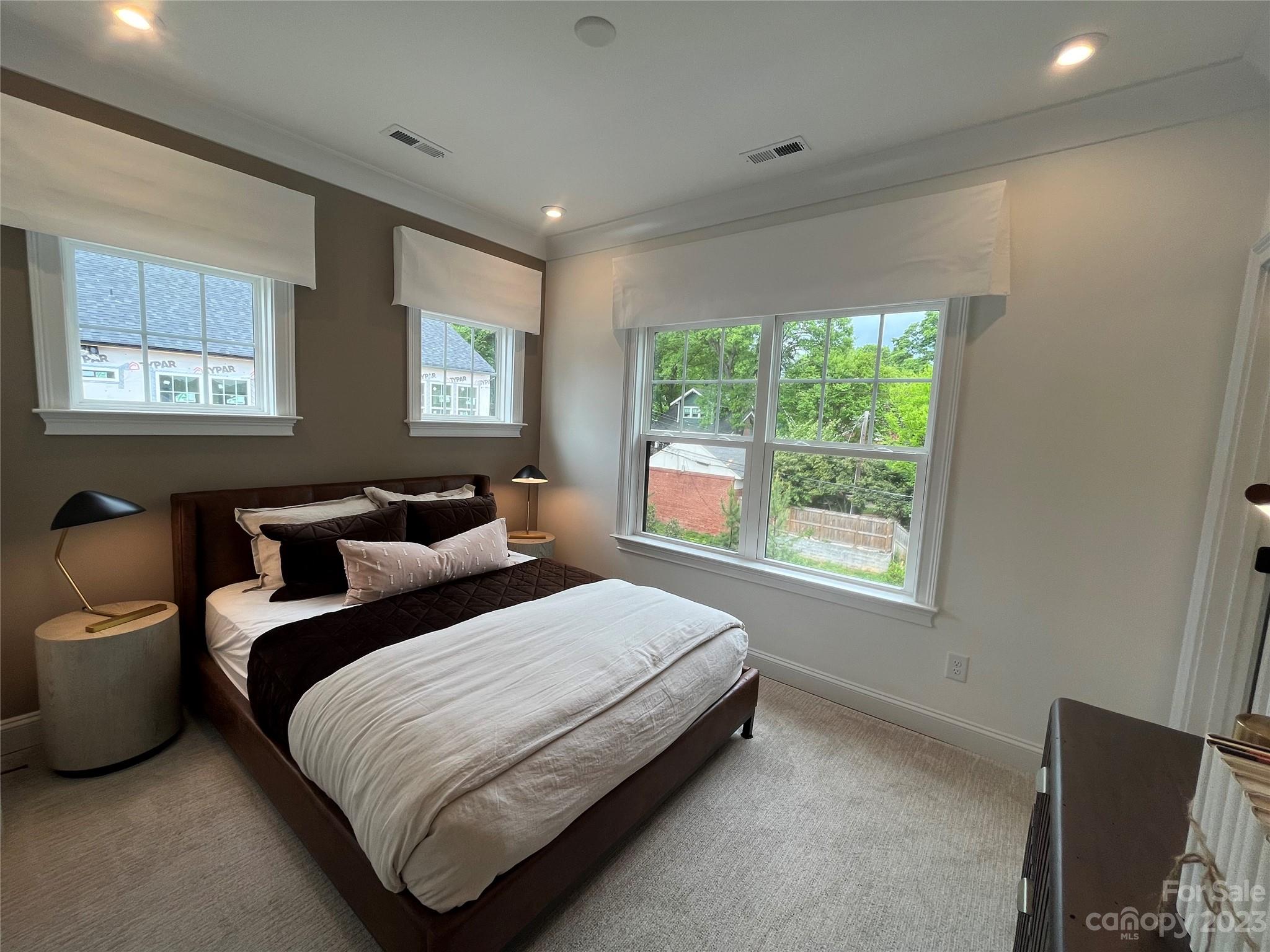 Elizabeth Glen - Residential