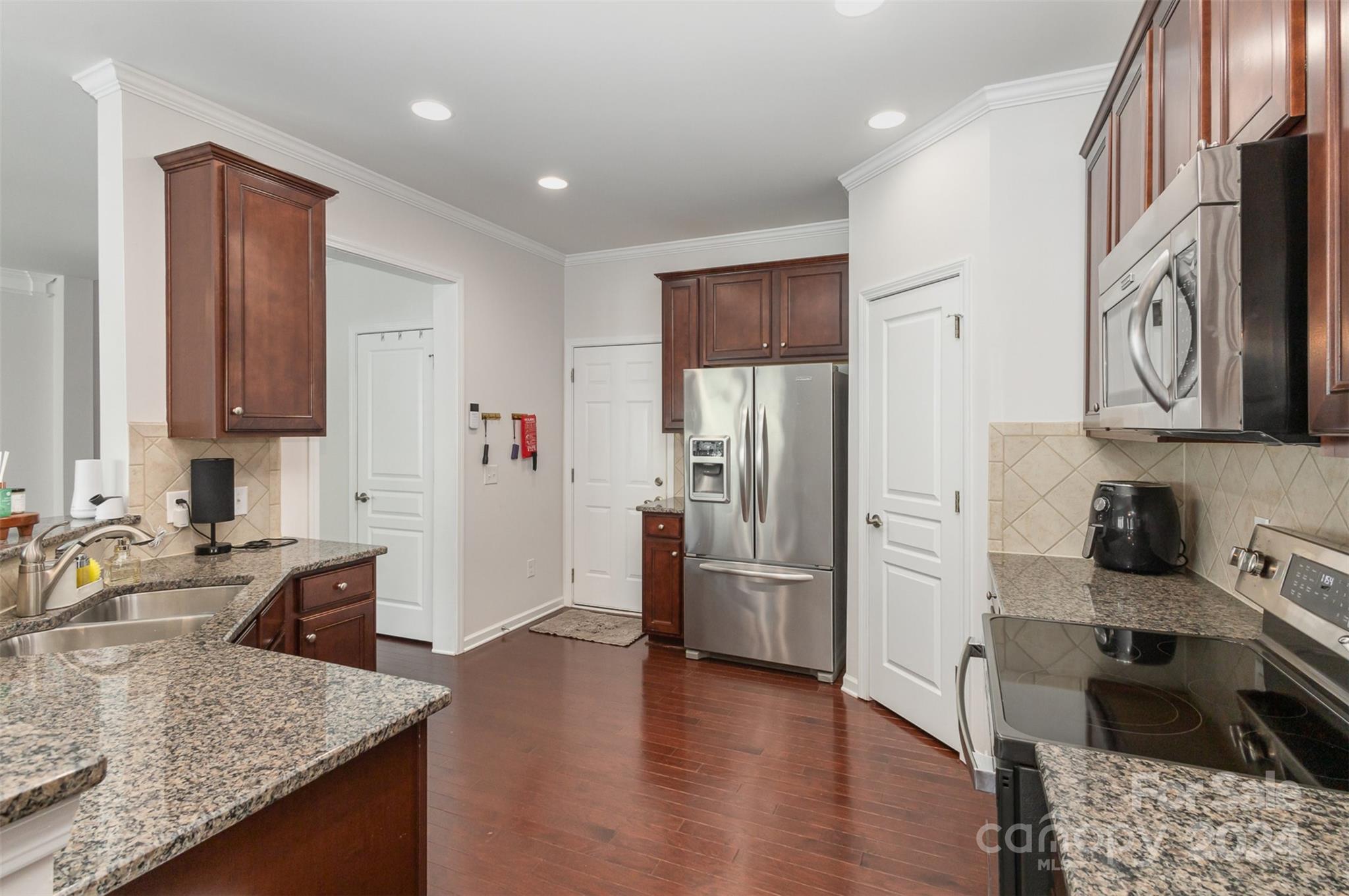 Park South Station - Residential