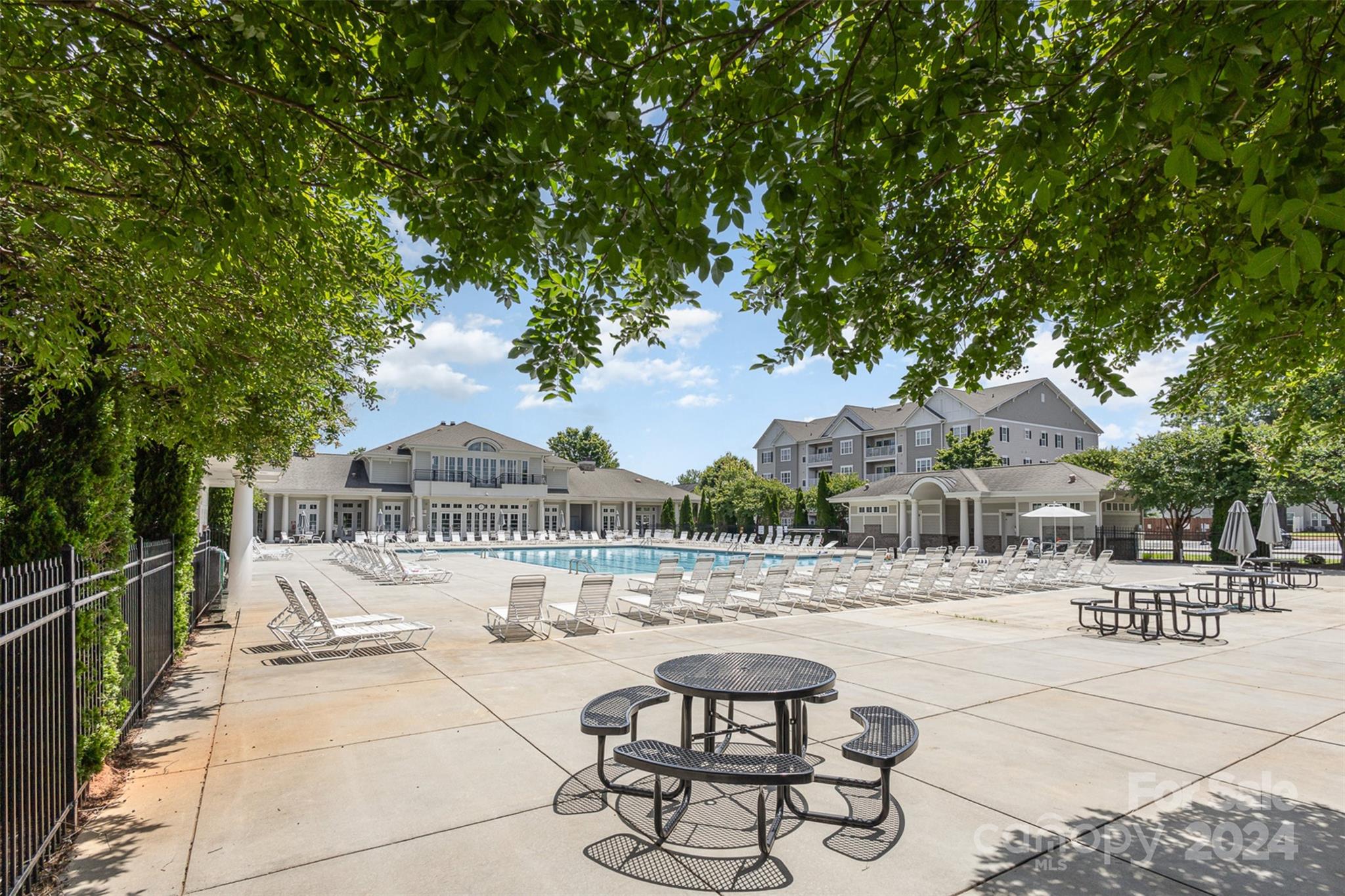 Park South Station - Residential