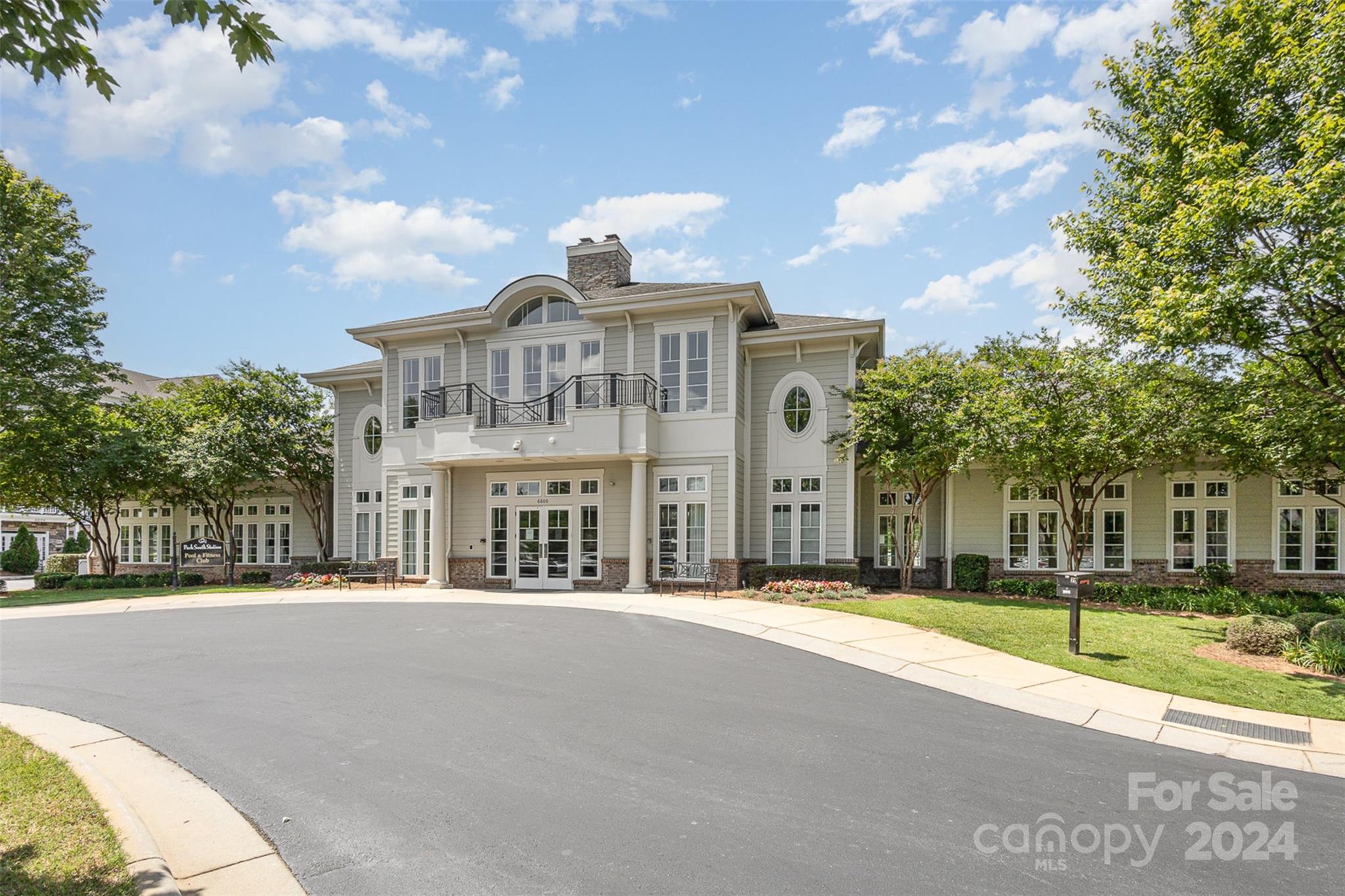 Park South Station - Residential