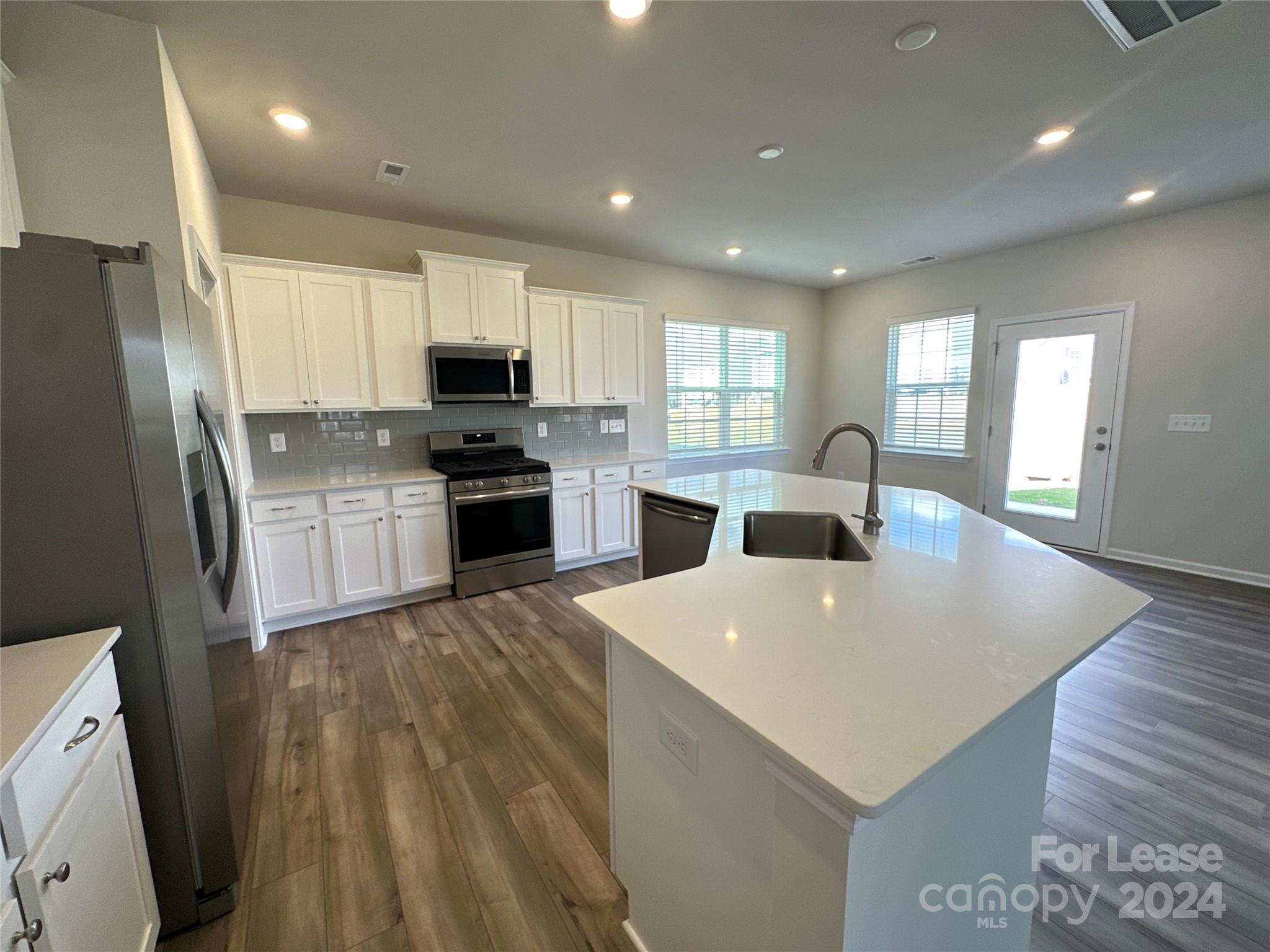 Elizabeth - Residential Lease