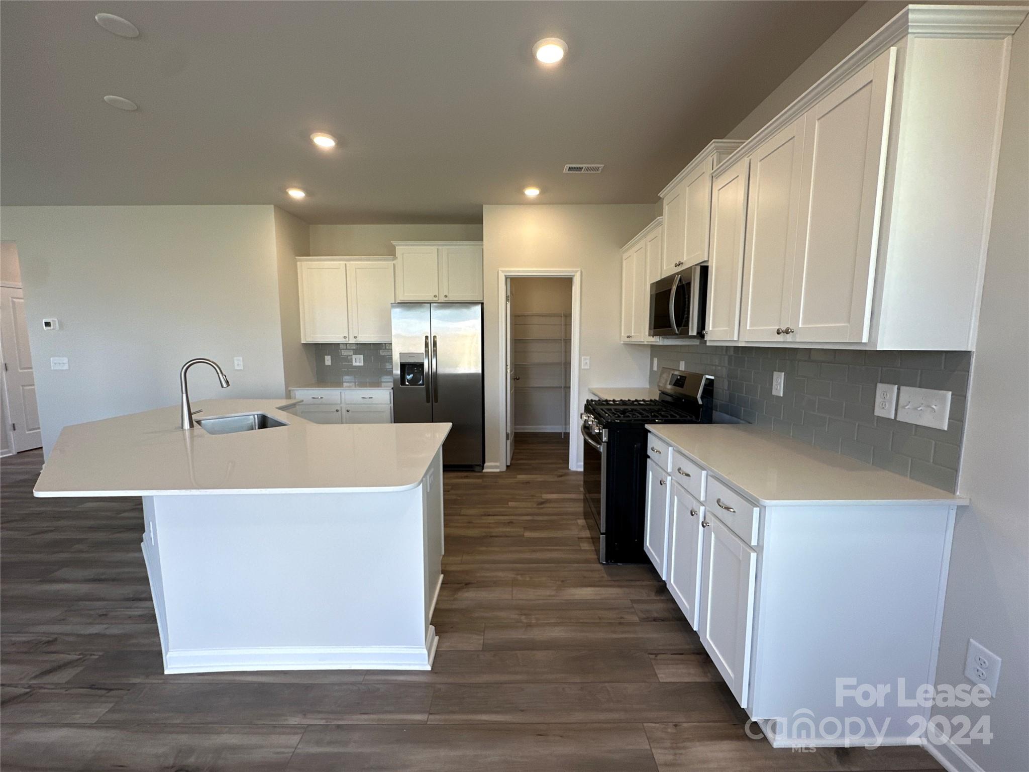 Elizabeth - Residential Lease