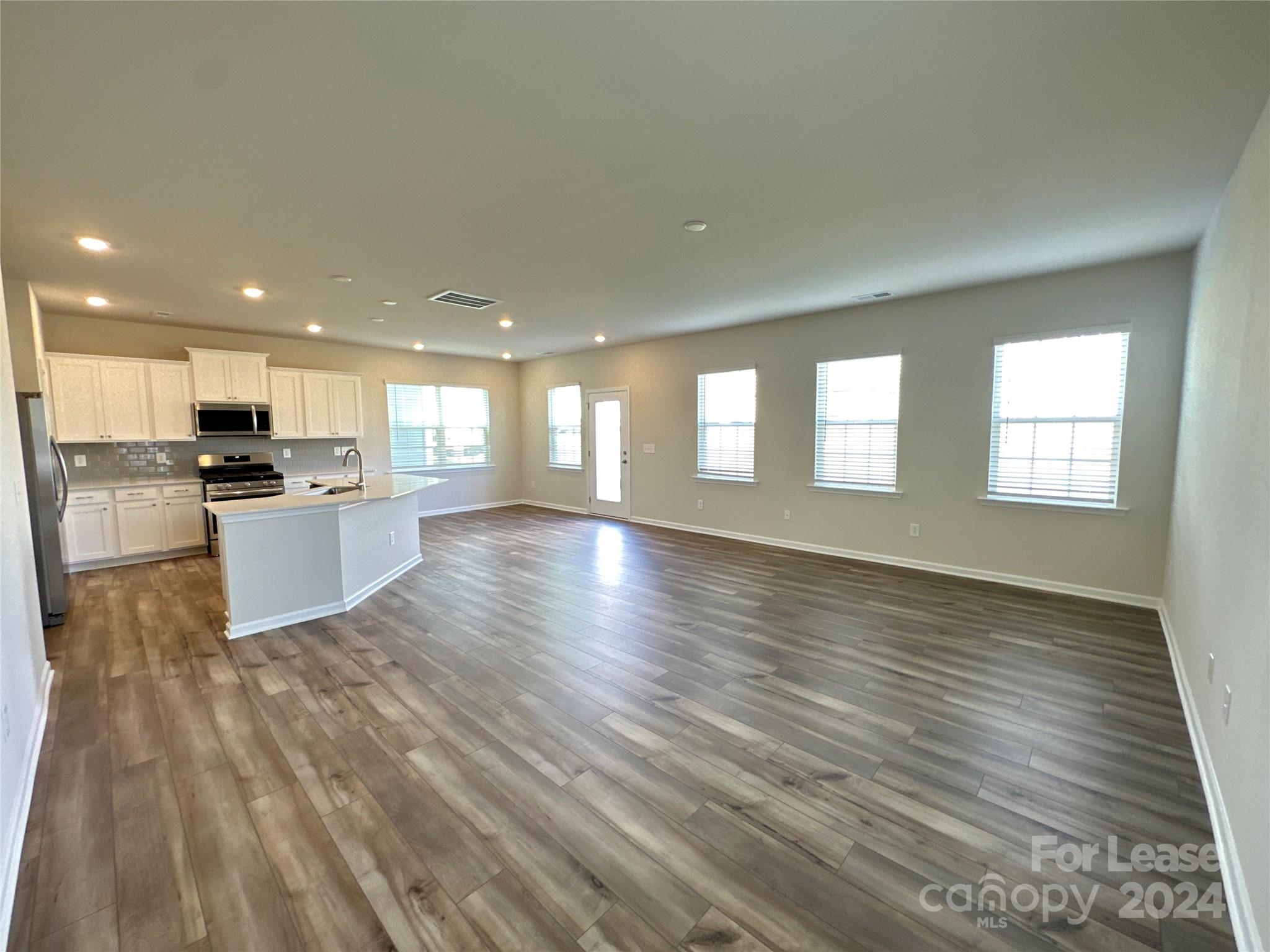 Elizabeth - Residential Lease