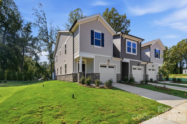 3107 MEADOW KNOLL DR, CHARLOTTE, NC 28269 - Image 877599d49dba4e0209d4432b2ed7f752/178405058