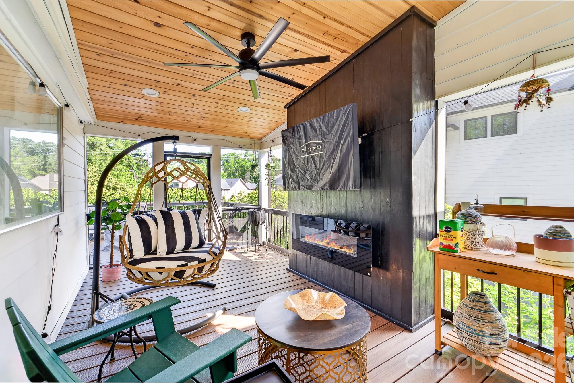 6220 Sharon Road
