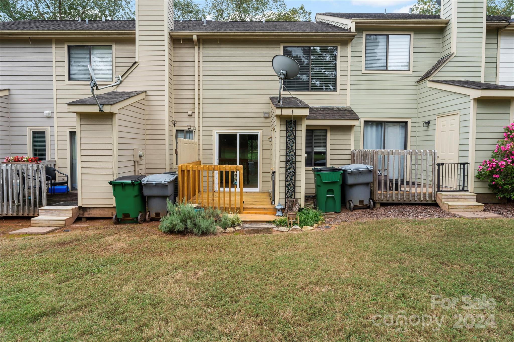 Raintree - Residential