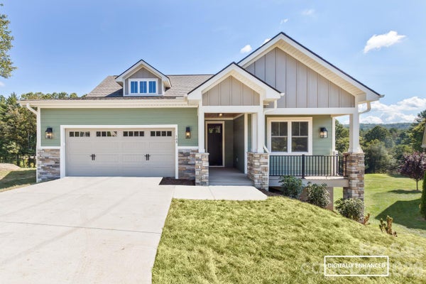 148 TRIPLE FAIRWAYS DR, HENDERSONVILLE, NC 28739 - Image 8786b499e4fccefc64d0de2fb0c7a838/2369122109