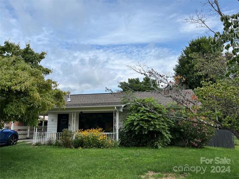 A home in Waynesville