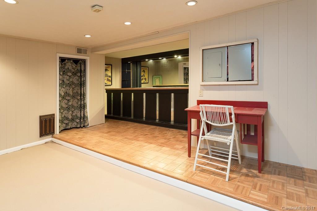 Town And Country Estates - Residential