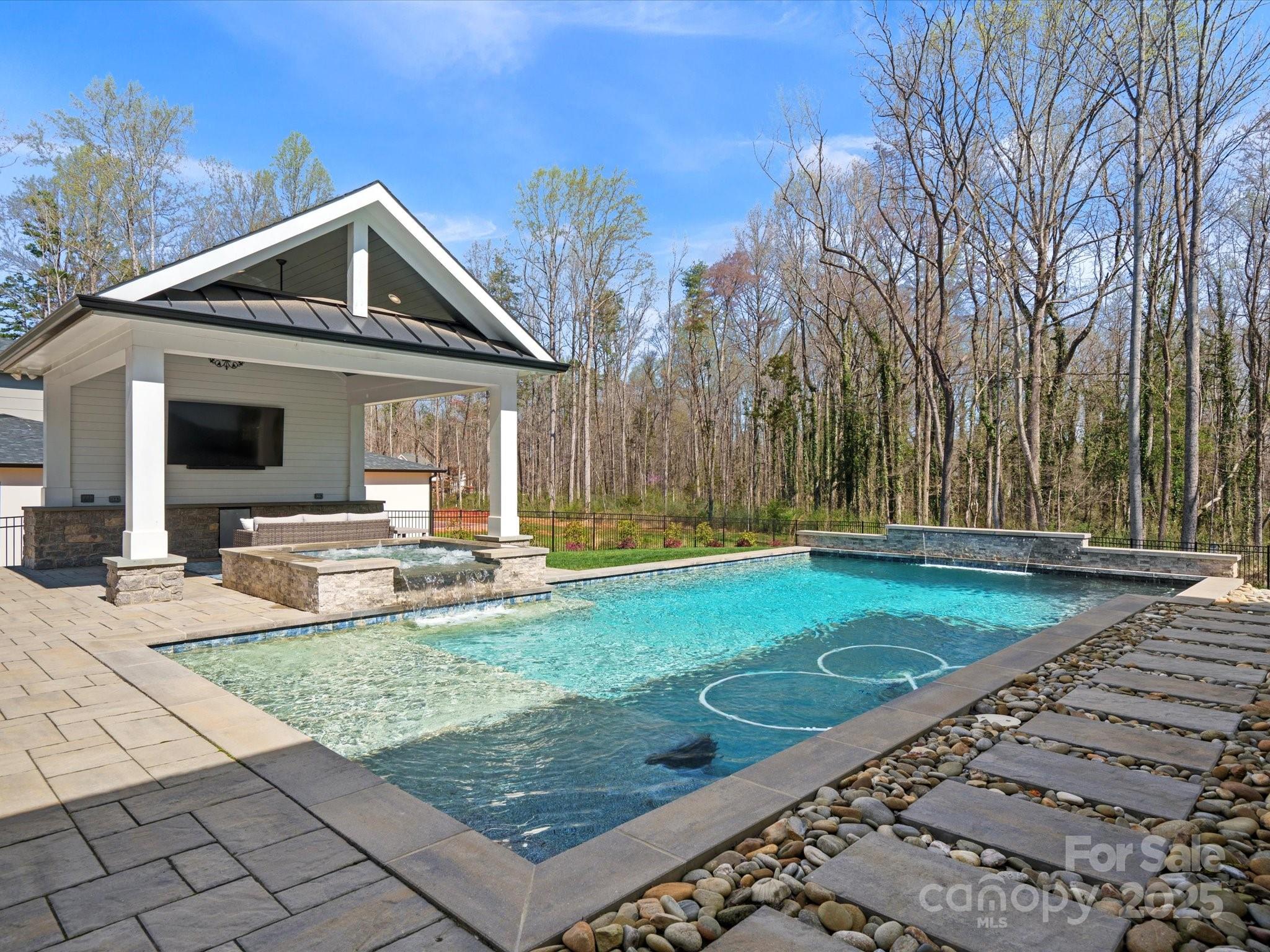 Olde Poplar - Residential