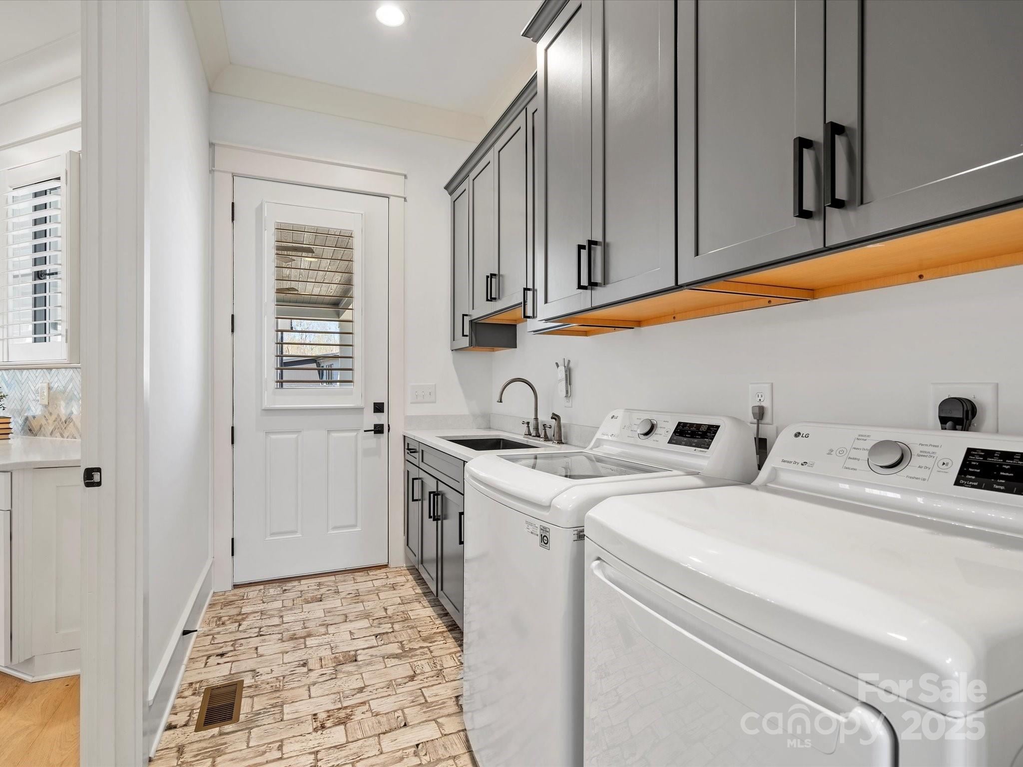 Olde Poplar - Residential