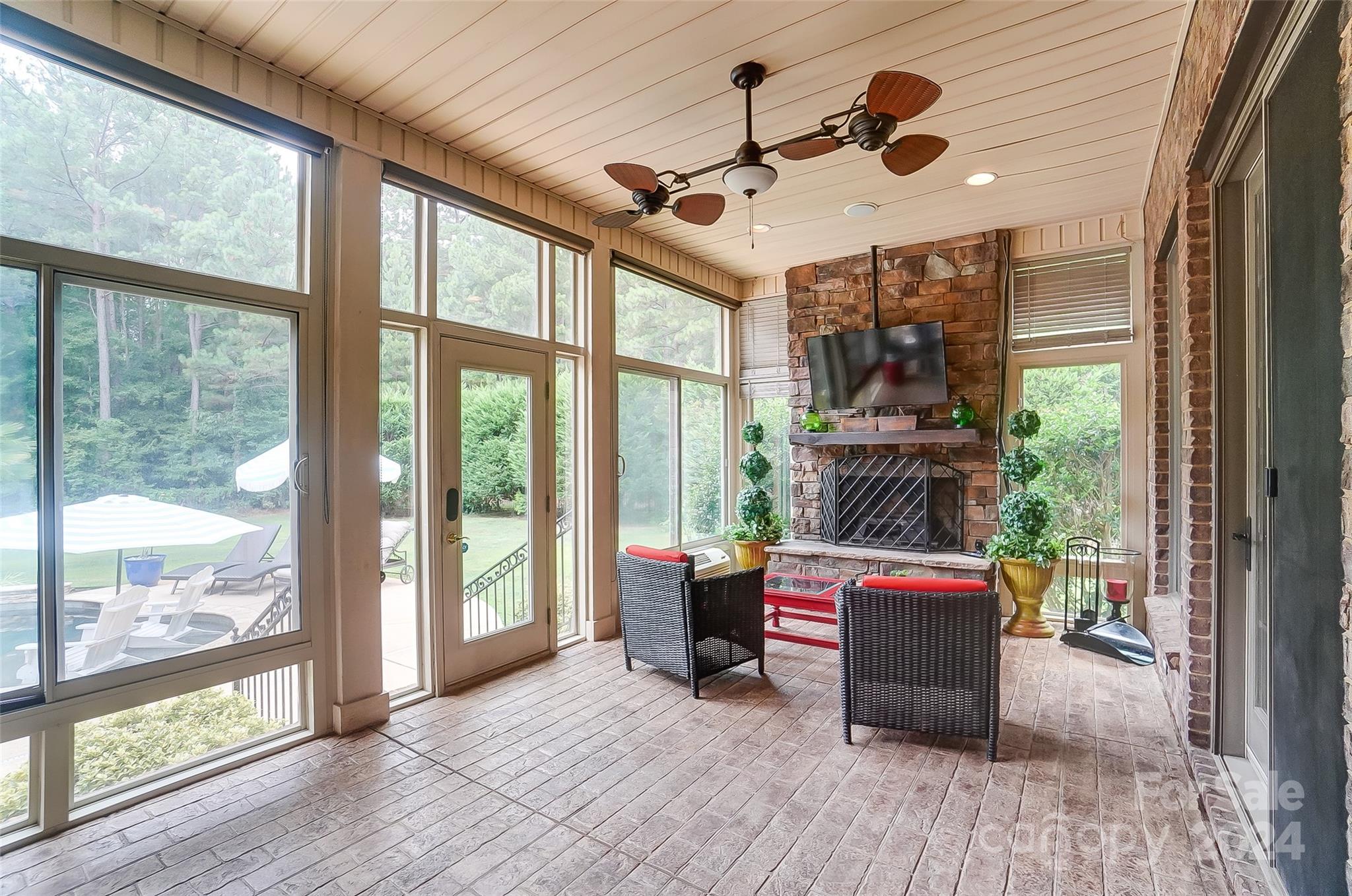 Carolina Coves - Residential