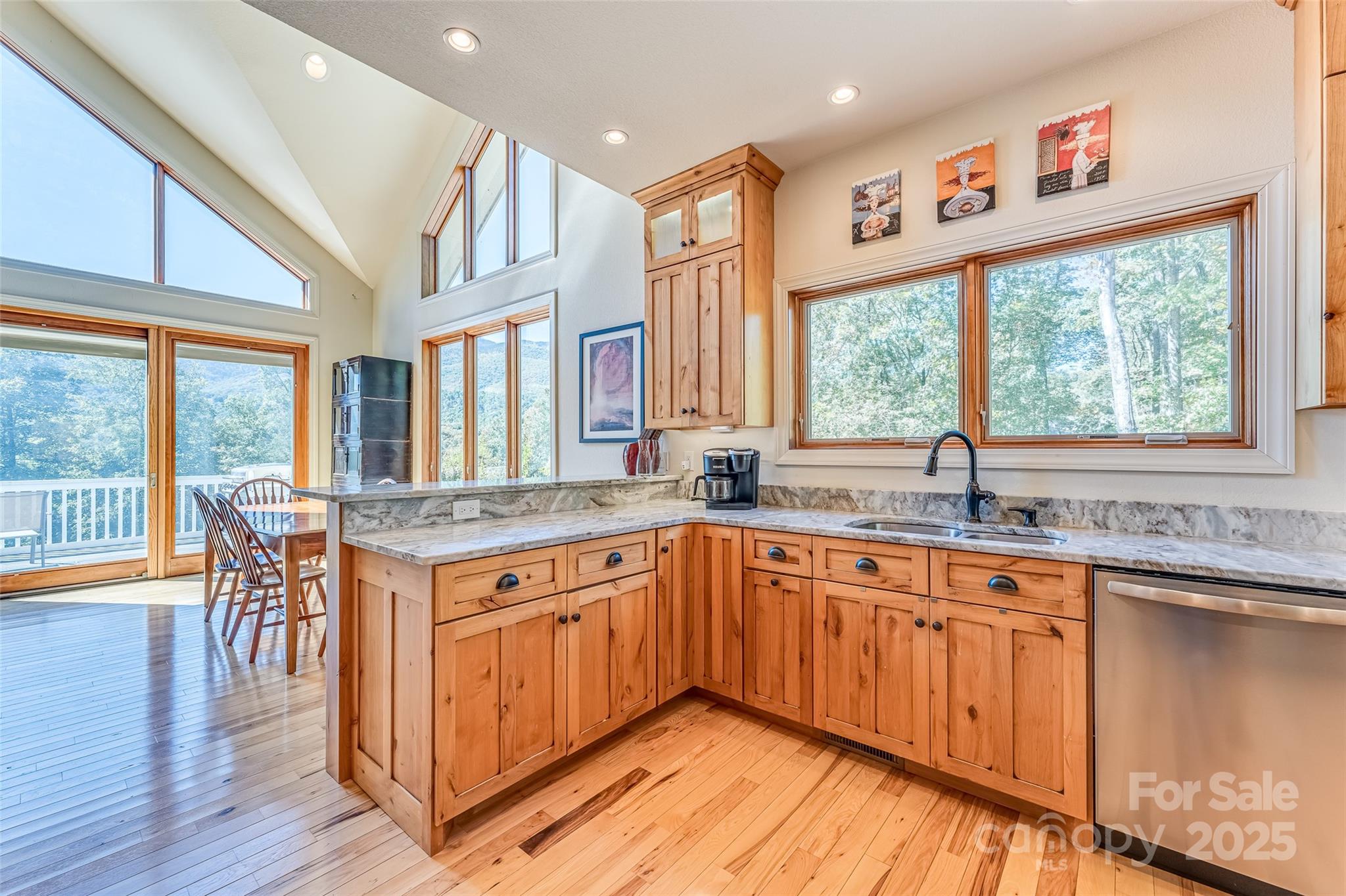 River Run at Mount Mitchell - Residential