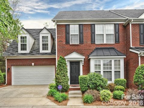 Photo of 10412 Berkeley Woods Lane, Charlotte, NC 28277 (MLS # 4384926)