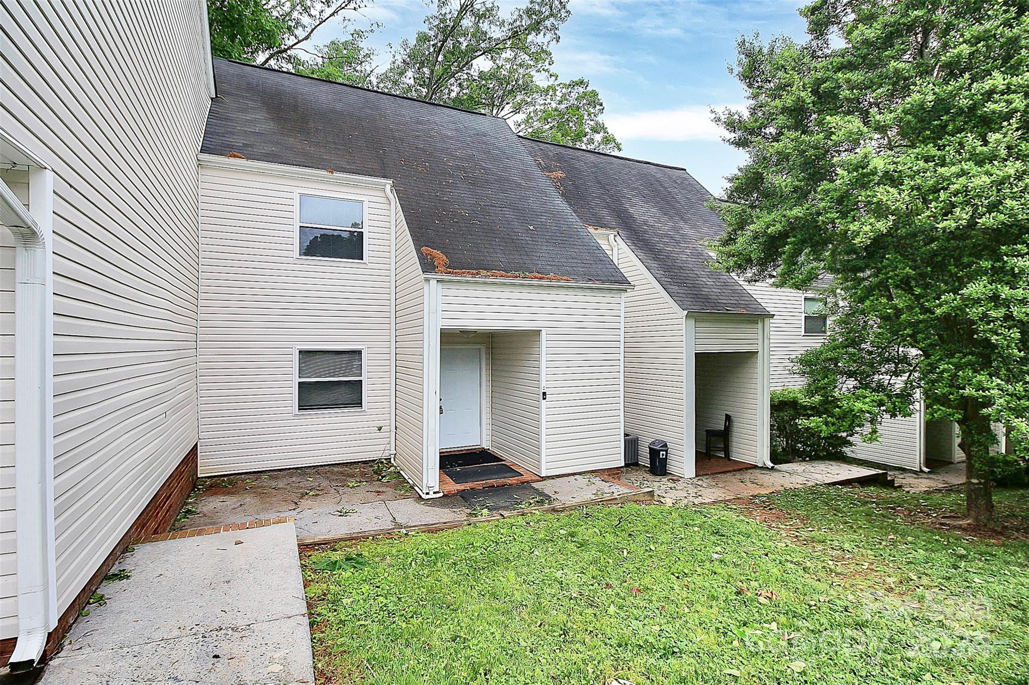 Pawtuckett on The Green - Residential