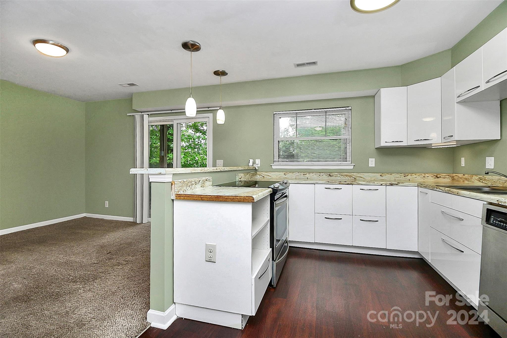 Pawtuckett on The Green - Residential