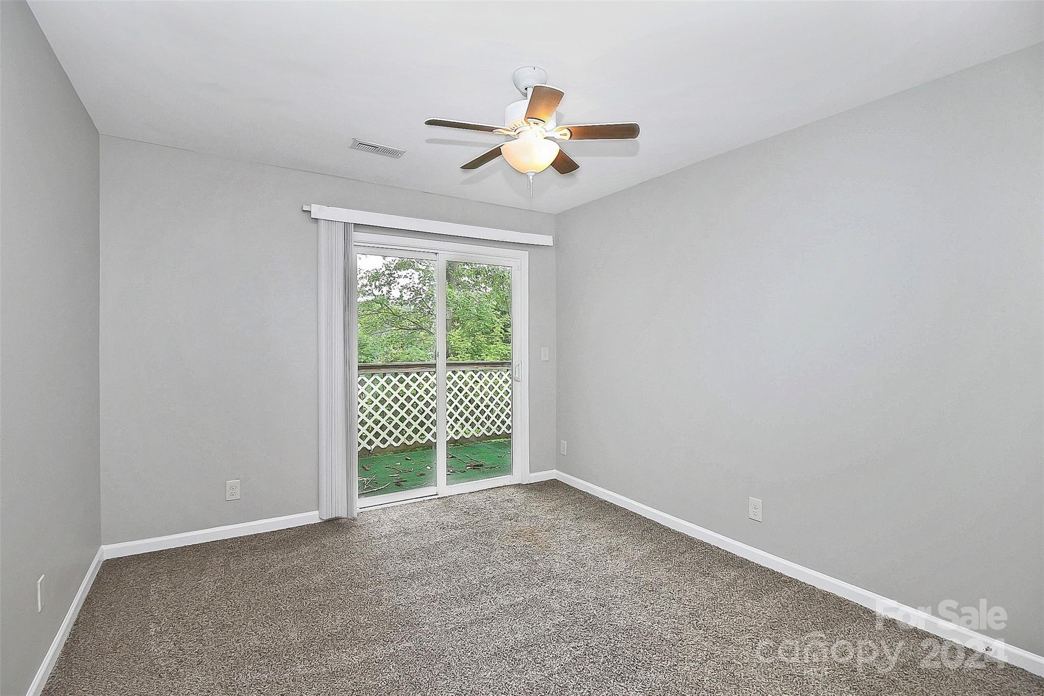 Pawtuckett on The Green - Residential