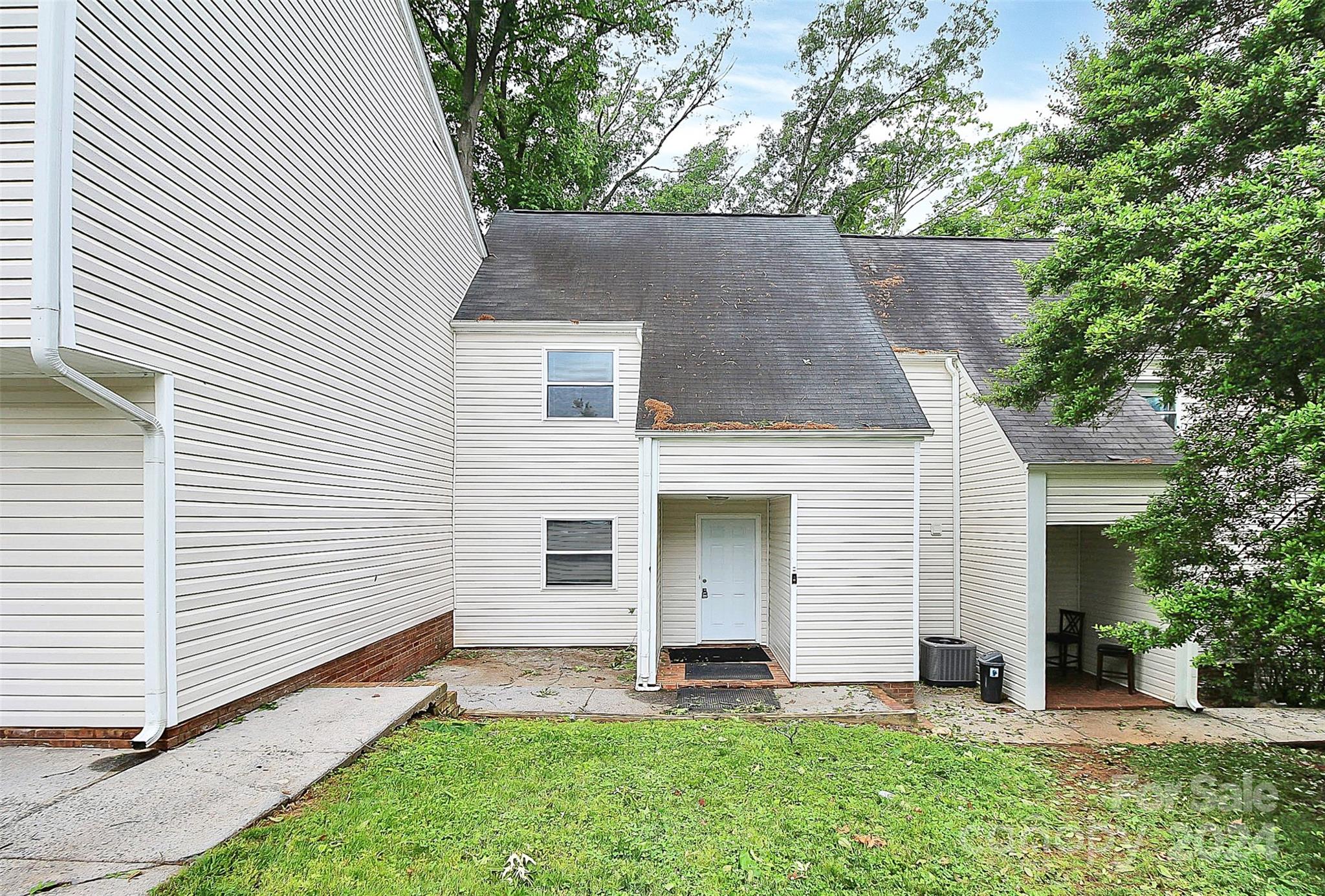 Pawtuckett on The Green - Residential